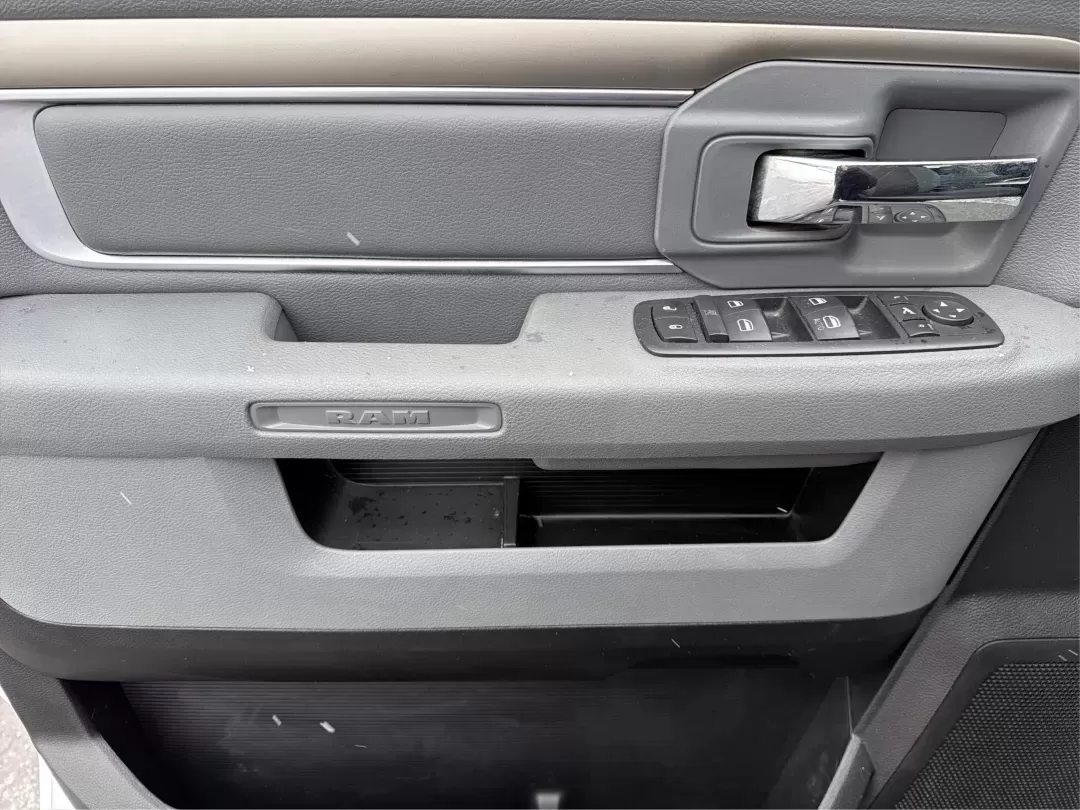 2016 Ram 1500 Big Horn (3C6RR7LT1GG) with an HEMI 5.7L V-8 variable valve control engine, located at 8750 N County Rd 25A, Piqua, OH, 45356, (937) 908-9800, 40.164391, -84.232513 - ### Unleash Your Adventurous Spirit with the 2016 Ram 1500 Big Horn at Advantage Car and Credit - Piqua!<br /> <br /> Are you searching for the perfect truck that seamlessly combines power, comfort, and reliability for your next weekend getaway or daily commute? Look no further than the 2016 Ram 150 - Photo#18