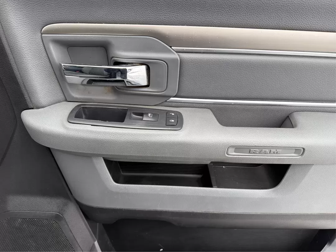 2016 Ram 1500 Big Horn (3C6RR7LT1GG) with an HEMI 5.7L V-8 variable valve control engine, located at 8750 N County Rd 25A, Piqua, OH, 45356, (937) 908-9800, 40.164391, -84.232513 - ### Unleash Your Adventurous Spirit with the 2016 Ram 1500 Big Horn at Advantage Car and Credit - Piqua!<br /> <br /> Are you searching for the perfect truck that seamlessly combines power, comfort, and reliability for your next weekend getaway or daily commute? Look no further than the 2016 Ram 150 - Photo#19