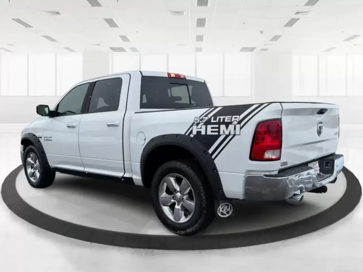 2016 Ram 1500 Big Horn (3C6RR7LT1GG) with an HEMI 5.7L V-8 variable valve control engine, 6A transmission, located at 8750 N County Rd 25A, Piqua, OH, 45356, (937) 908-9800, 40.164391, -84.232513 - ### Unleash Your Adventurous Spirit with the 2016 Ram 1500 Big Horn at Advantage Car and Credit - Piqua!<br /> <br /> Are you searching for the perfect truck that seamlessly combines power, comfort, and reliability for your next weekend getaway or daily commute? Look no further than the 2016 Ram 150 - Photo#4