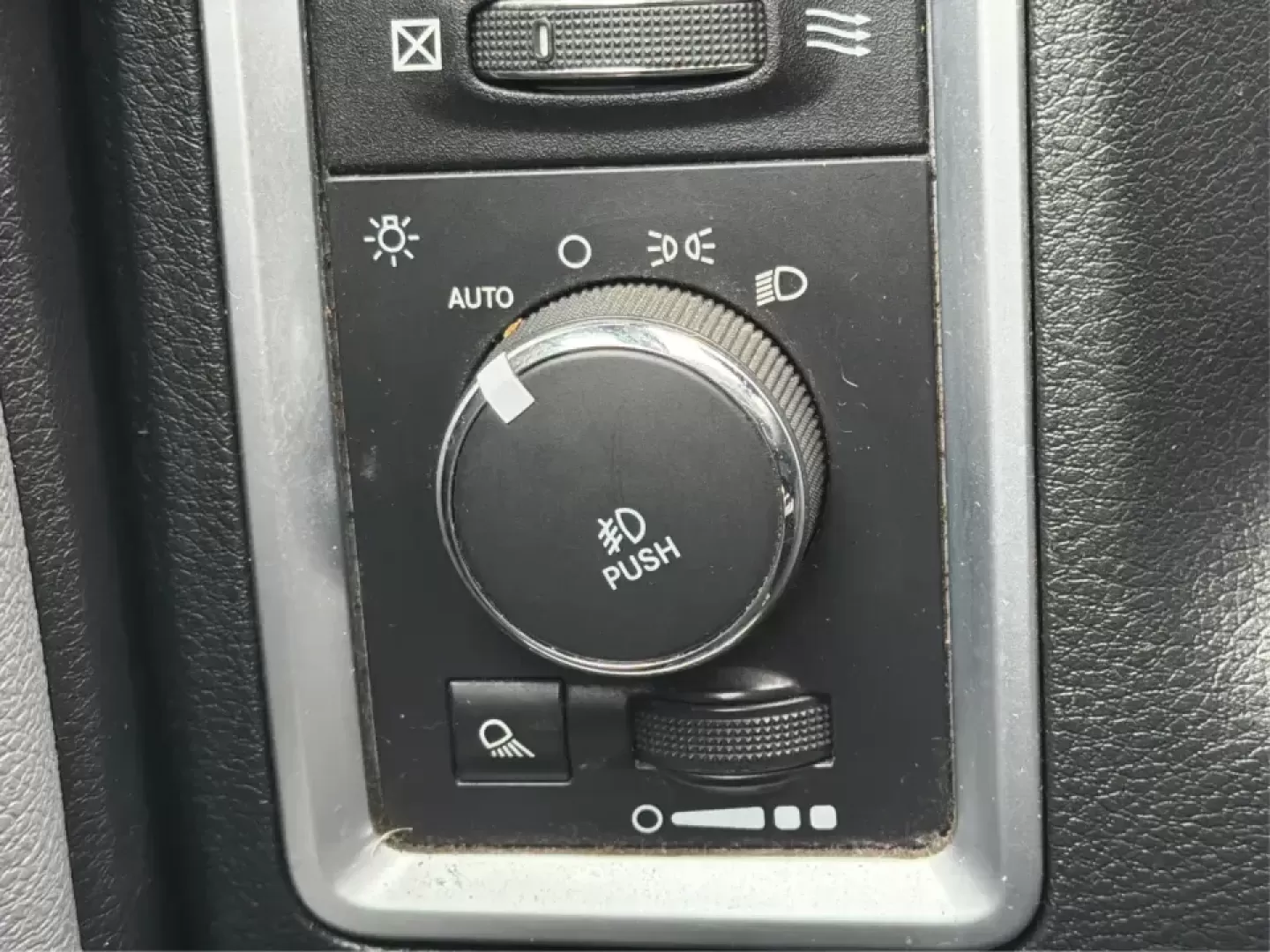 2016 Ram 1500 Big Horn (3C6RR7LT1GG) with an HEMI 5.7L V-8 variable valve control engine, 6A transmission, located at 8750 N County Rd 25A, Piqua, OH, 45356, (937) 908-9800, 40.164391, -84.232513 - ### Unleash Your Adventurous Spirit with the 2016 Ram 1500 Big Horn at Advantage Car and Credit - Piqua!<br /> <br /> Are you searching for the perfect truck that seamlessly combines power, comfort, and reliability for your next weekend getaway or daily commute? Look no further than the 2016 Ram 150 - Photo#16