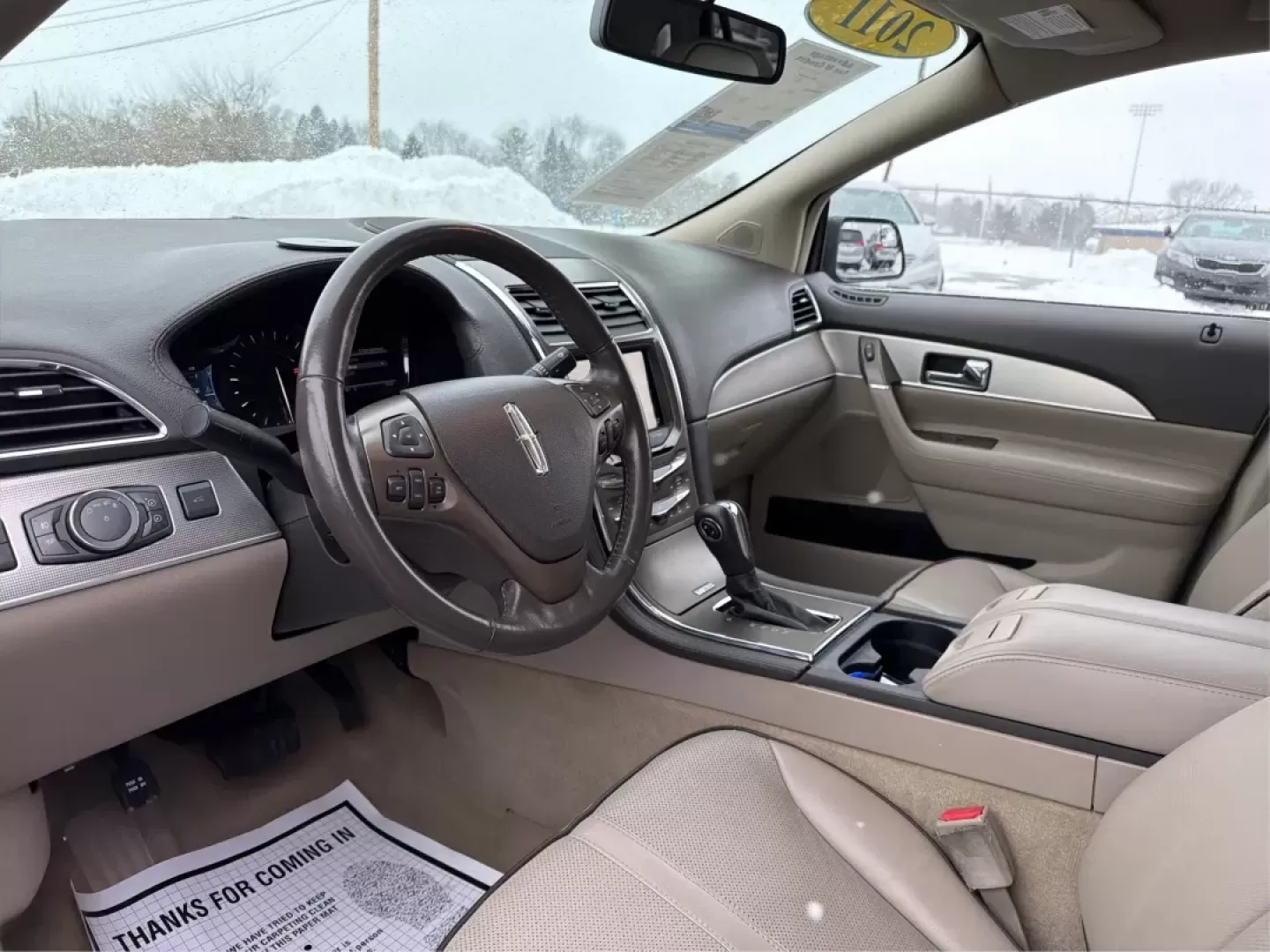 2011 Lincoln MKX Base (2LMDJ6JK8BB) with an Other engine, located at 8750 N County Rd 25A, Piqua, OH, 45356, (937) 908-9800, 40.164391, -84.232513 - **Discover Comfort and Style with This 2011 Lincoln MKX at Advantage Car and Credit - Piqua!**<br /> <br /> Are you in the market for a vehicle that perfectly combines luxury, comfort, and versatility? Look no further! The 2011 Lincoln MKX is the ideal choice for growing families, busy professionals - Photo#9