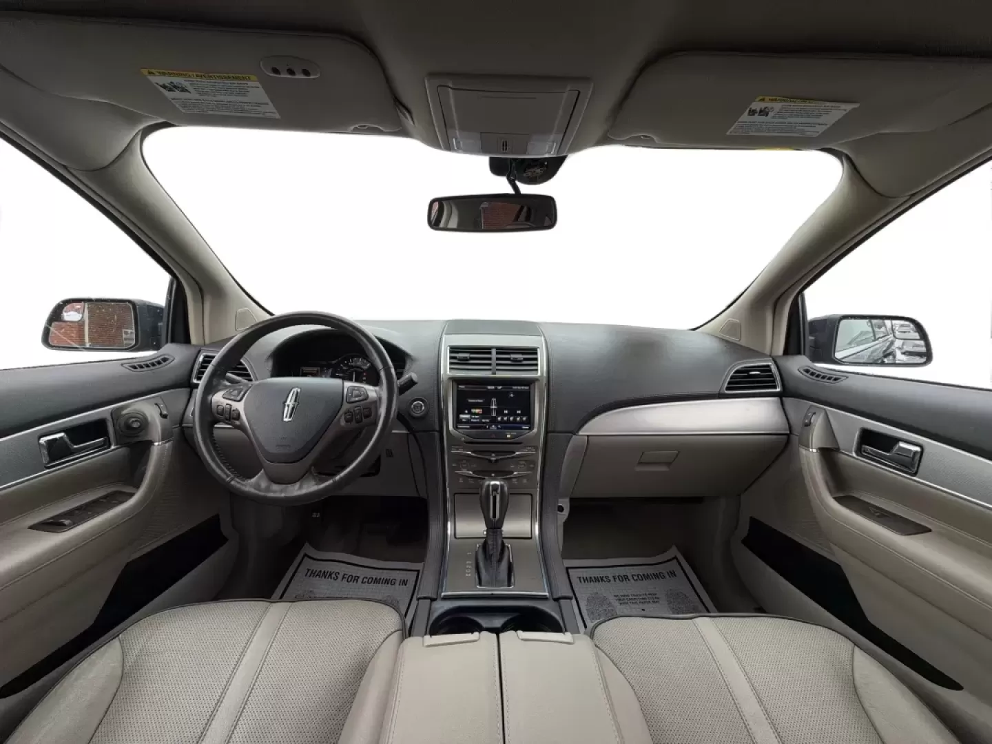 2011 Lincoln MKX Base (2LMDJ6JK8BB) with an Other engine, located at 8750 N County Rd 25A, Piqua, OH, 45356, (937) 908-9800, 40.164391, -84.232513 - **Discover Comfort and Style with This 2011 Lincoln MKX at Advantage Car and Credit - Piqua!**<br /> <br /> Are you in the market for a vehicle that perfectly combines luxury, comfort, and versatility? Look no further! The 2011 Lincoln MKX is the ideal choice for growing families, busy professionals - Photo#21