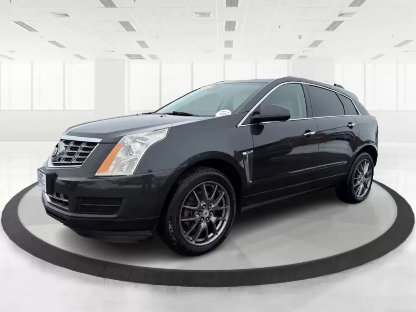 2014 Cadillac SRX Luxury Collection (3GYFNEE33ES) with an 3.6L V-6 gasoline direct injection engine, located at 1184 Kauffman Ave, Fairborn, OH, 45324, (937) 908-9800, 39.807072, -84.030914 - **Discover the Perfect Adventure Companion: 2014 Cadillac SRX Luxury Collection at Advantage Car and Credit - Fairborn**<br /> <br /> Are you ready to elevate your driving experience? Whether you're navigating the bustling streets of Fairborn, embarking on a weekend getaway, or transporting the kids - Photo#8