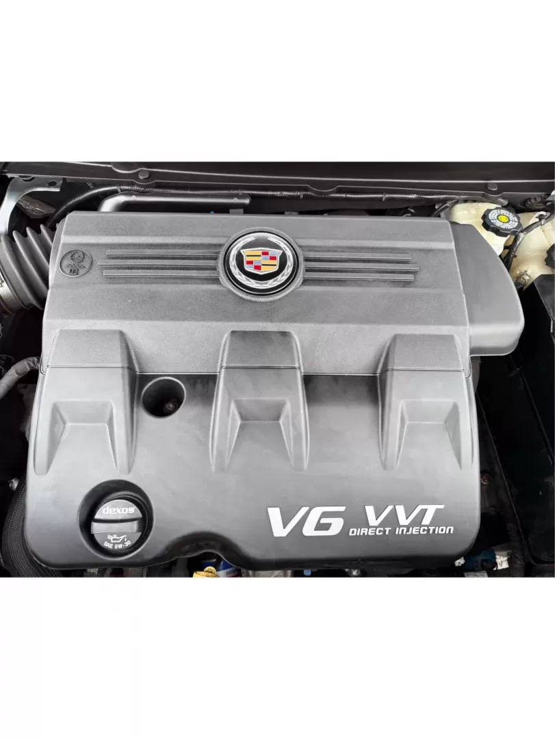 2014 Cadillac SRX Luxury Collection (3GYFNEE33ES) with an 3.6L V-6 gasoline direct injection engine, located at 1184 Kauffman Ave, Fairborn, OH, 45324, (937) 908-9800, 39.807072, -84.030914 - **Discover the Perfect Adventure Companion: 2014 Cadillac SRX Luxury Collection at Advantage Car and Credit - Fairborn**<br /> <br /> Are you ready to elevate your driving experience? Whether you're navigating the bustling streets of Fairborn, embarking on a weekend getaway, or transporting the kids - Photo#11