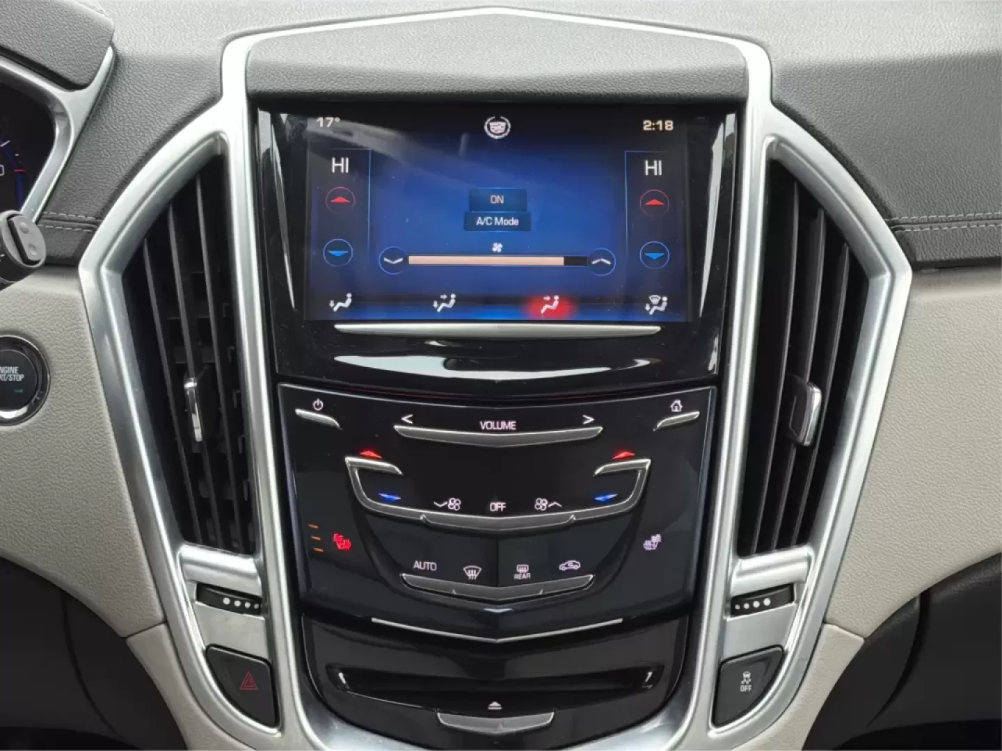 2014 Cadillac SRX Luxury Collection (3GYFNEE33ES) with an 3.6L V-6 gasoline direct injection engine, located at 1184 Kauffman Ave, Fairborn, OH, 45324, (937) 908-9800, 39.807072, -84.030914 - **Discover the Perfect Adventure Companion: 2014 Cadillac SRX Luxury Collection at Advantage Car and Credit - Fairborn**<br /> <br /> Are you ready to elevate your driving experience? Whether you're navigating the bustling streets of Fairborn, embarking on a weekend getaway, or transporting the kids - Photo#13