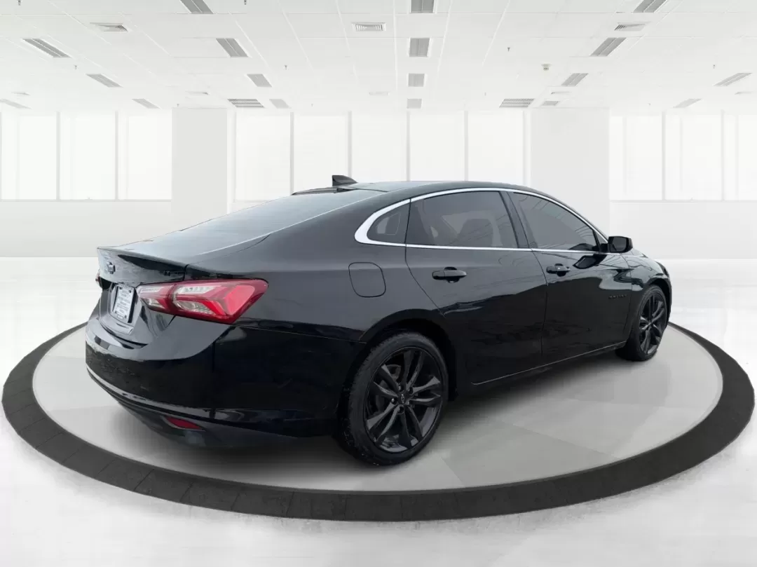 2020 Chevrolet Malibu FWD LT (1G1ZD5ST9LF) with an ECOTEC 1.5L I-4 gasoline direct injection engine, located at 1184 Kauffman Ave, Fairborn, OH, 45324, (937) 908-9800, 39.807072, -84.030914 - 2020 Chevrolet Malibu FWD LT - Photo#2