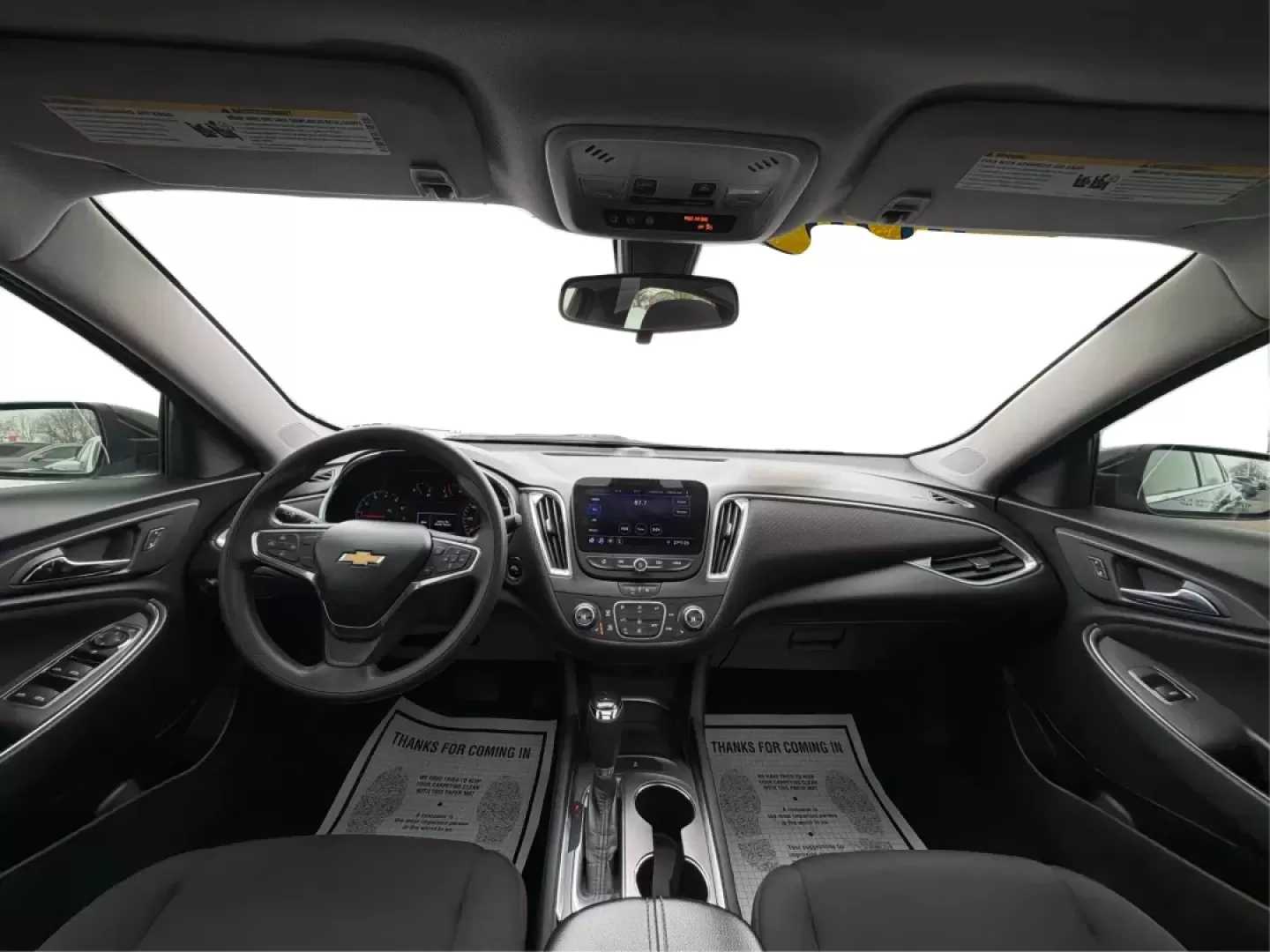 2020 Chevrolet Malibu FWD LT (1G1ZD5ST9LF) with an ECOTEC 1.5L I-4 gasoline direct injection engine, 6A transmission, located at 1184 Kauffman Ave, Fairborn, OH, 45324, (937) 908-9800, 39.807072, -84.030914 - ### Discover the 2020 Chevrolet Malibu LT: Your Perfect Commuter and Family Sedan!<br /> <br /> Are you searching for a reliable vehicle that blends comfort and efficiency for your daily commute or family outings? Look no further than the 2020 Chevrolet Malibu LT available at Advantage Car and Credi - Photo#22