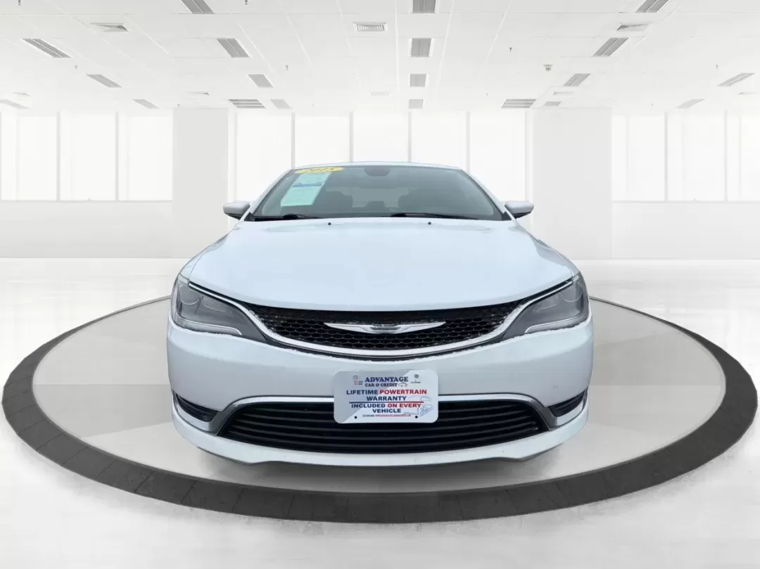 2015 Chrysler 200 Limited (1C3CCCAB2FN) with an 3.6L V-6 DOHC engine, 9-Speed Automatic transmission, located at 1184 Kauffman Ave, Fairborn, OH, 45324, (937) 908-9800, 39.807072, -84.030914 - Are you in the market for a reliable sedan that seamlessly blends comfort, performance, and style? Look no further! At Advantage Car and Credit in Fairborn, OH, we present a fantastic opportunity for you to own the 2015 Chrysler 200 Limited. This vehicle is not just a car; it's your perfect companio - Photo#7