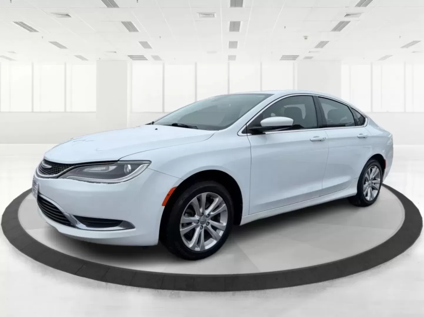 2015 Chrysler 200 Limited (1C3CCCAB2FN) with an 3.6L V-6 DOHC engine, 9-Speed Automatic transmission, located at 1184 Kauffman Ave, Fairborn, OH, 45324, (937) 908-9800, 39.807072, -84.030914 - Are you in the market for a reliable sedan that seamlessly blends comfort, performance, and style? Look no further! At Advantage Car and Credit in Fairborn, OH, we present a fantastic opportunity for you to own the 2015 Chrysler 200 Limited. This vehicle is not just a car; it's your perfect companio - Photo#8