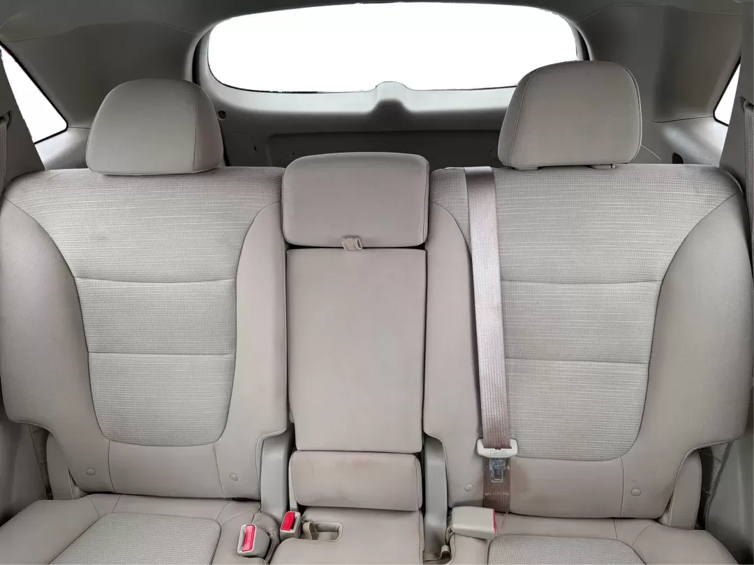 2014 Kia Sorento LX (5XYKT3A64EG) with an 2.4L I-4 gasoline direct injection engine, 6-Speed Automatic transmission, located at 880 E. National Road, Vandalia, OH, 45377, (937) 908-9800, 39.891918, -84.183594 - **Discover the 2014 Kia Sorento LX: Your Family's Perfect Adventure Companion!**<br /> <br /> Are you searching for a reliable SUV that effortlessly blends comfort, style, and functionality? Look no further than the 2014 Kia Sorento LX, available at Advantage Car and Credit in Troy, OH. This spaciou - Photo#14