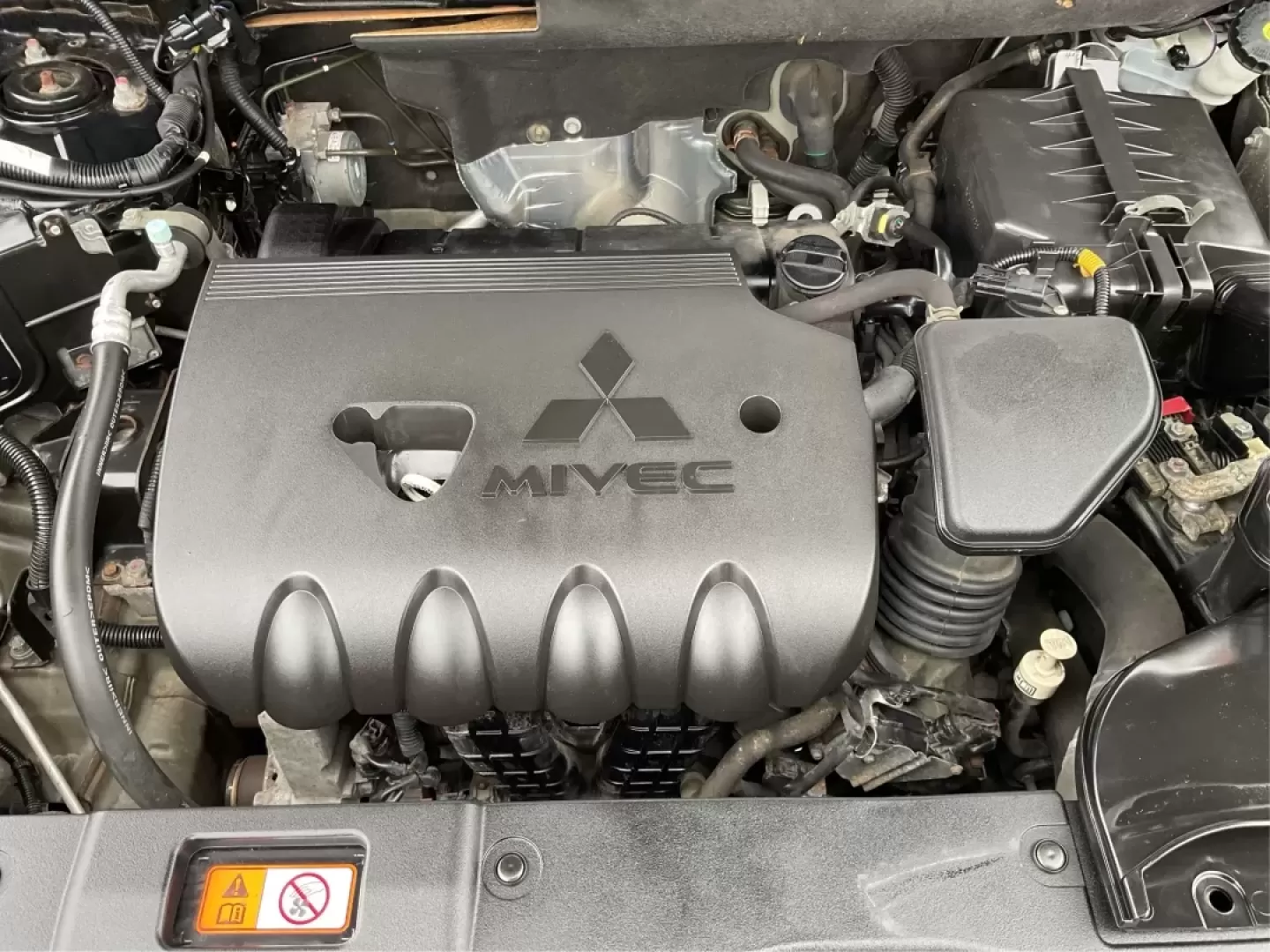 2017 Mitsubishi Outlander ES (JA4AD2A35HZ) with an 2.4L I-4 variable valve control engine, located at 1184 Kauffman Ave, Fairborn, OH, 45324, (937) 908-9800, 39.807072, -84.030914 - 2017 Mitsubishi Outlander ES - Photo#11