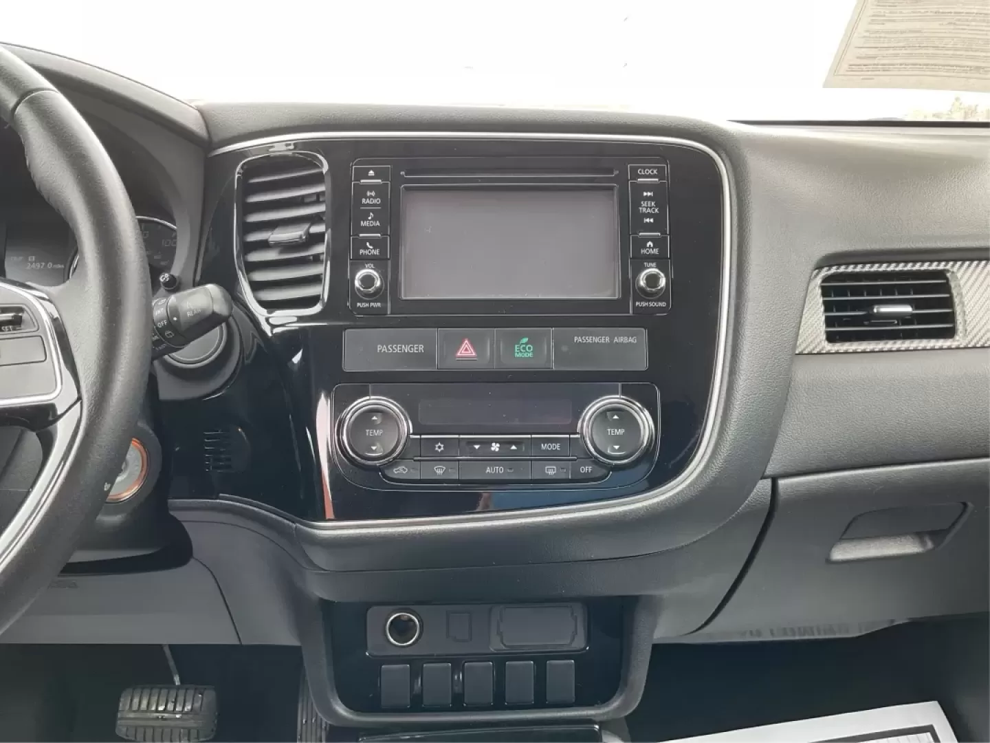 2017 Mitsubishi Outlander ES (JA4AD2A35HZ) with an 2.4L I-4 variable valve control engine, located at 1184 Kauffman Ave, Fairborn, OH, 45324, (937) 908-9800, 39.807072, -84.030914 - 2017 Mitsubishi Outlander ES - Photo#13