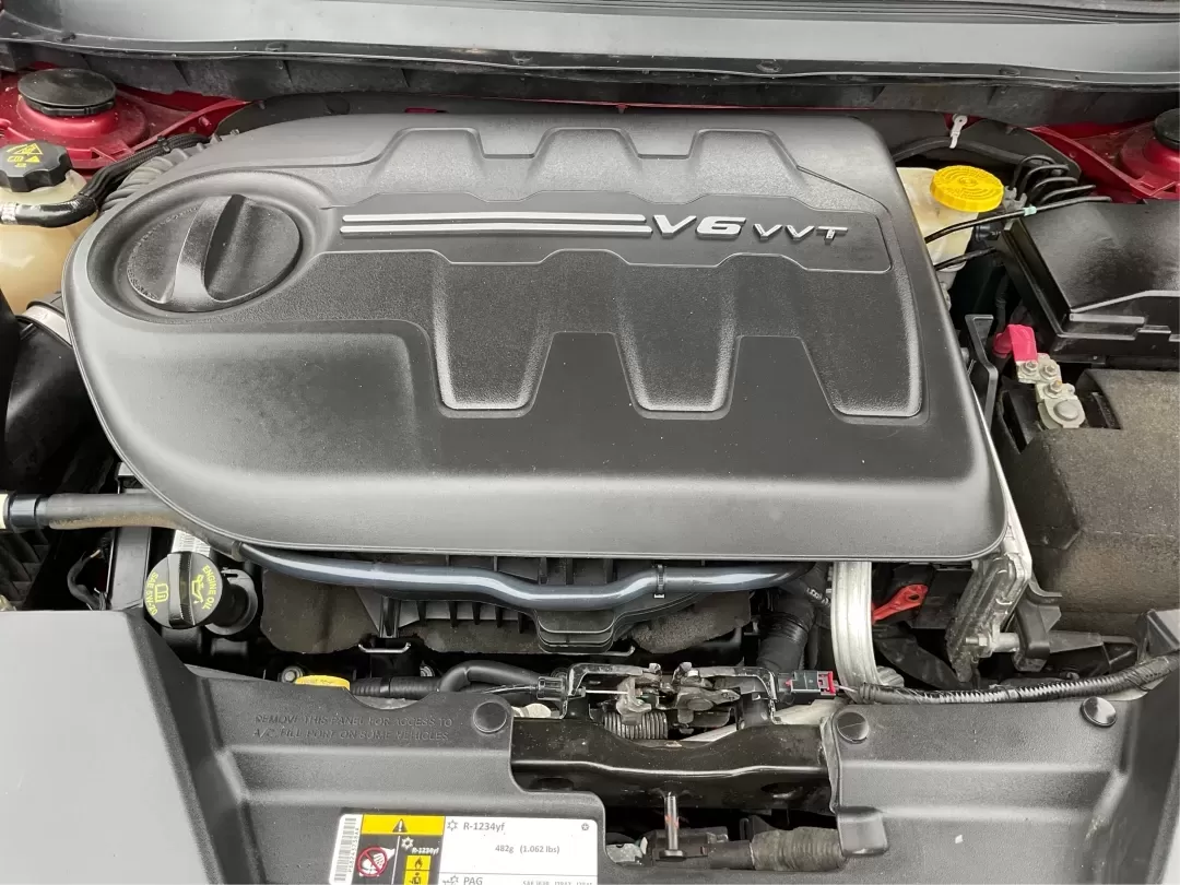 2015 Jeep Cherokee Limited (1C4PJMDS8FW) with an 3.2L V6 DOHC 24V engine, 9-Speed Automatic transmission, located at 1184 Kauffman Ave, Fairborn, OH, 45324, (937) 908-9800, 39.807072, -84.030914 - Need a dependable SUV that can handle Ohio weather, busy commutes, and spontaneous weekend escapes without draining your budget? This 2015 Jeep Cherokee Limited 4WD in Deep Cherry Red Crystal Pearlcoat is built for real life in Fairborn-whether you're shuttling kids to activities, commuting toward W - Photo#11