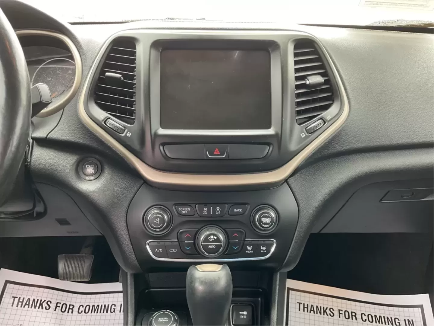 2015 Jeep Cherokee Limited (1C4PJMDS8FW) with an 3.2L V6 DOHC 24V engine, 9-Speed Automatic transmission, located at 1184 Kauffman Ave, Fairborn, OH, 45324, (937) 908-9800, 39.807072, -84.030914 - Need a dependable SUV that can handle Ohio weather, busy commutes, and spontaneous weekend escapes without draining your budget? This 2015 Jeep Cherokee Limited 4WD in Deep Cherry Red Crystal Pearlcoat is built for real life in Fairborn-whether you're shuttling kids to activities, commuting toward W - Photo#13