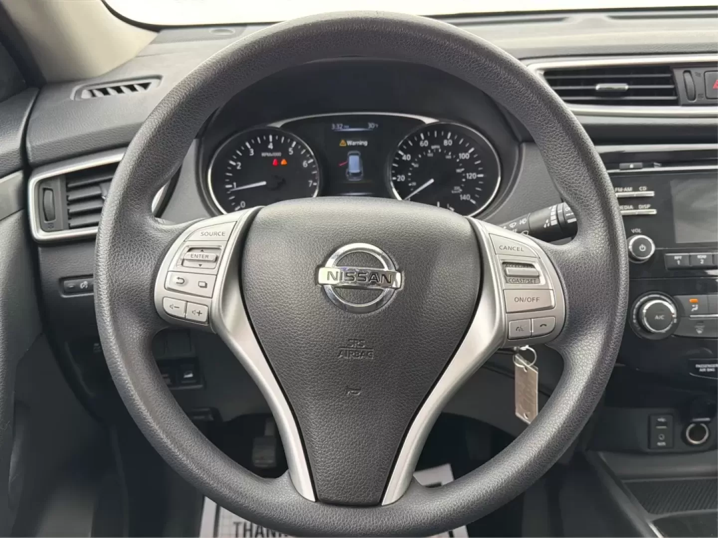 2015 Nissan Rogue S (KNMAT2MV8FP) with an 2.5L I-4 DOHC engine, Continuously Variable Transmission transmission, located at 880 E. National Road, Vandalia, OH, 45377, (937) 908-9800, 39.891918, -84.183594 - **Discover Your Next Adventure with the 2015 Nissan Rogue at Advantage Car and Credit - Vandalia!**<br /> <br /> Are you ready to elevate your driving experience? Whether you're a growing family in need of a reliable vehicle, a commuter craving comfort, or an adventure-seeker looking for your next r - Photo#16