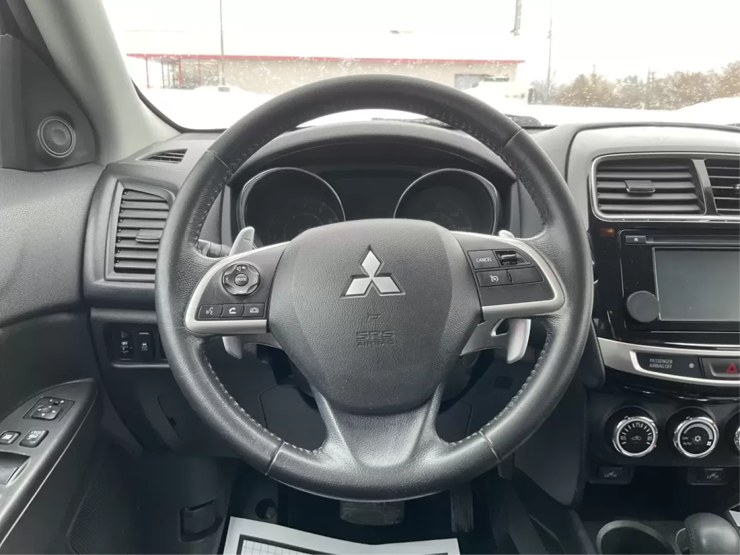 2015 Mitsubishi Outlander SE (4A4AR4AU6FE) with an 2L I-4 DOHC engine, located at 401 Woodman Dr, Riverside, OH, 45431, (937) 908-9800, 39.760899, -84.123421 - **Discover Your Next Adventure with the 2015 Mitsubishi Outlander SE at Advantage Car and Credit - Riverside!**<br /> <br /> Are you ready to elevate your family outings or weekend getaways? The 2015 Mitsubishi Outlander SE is the perfect companion for those who crave versatility and comfort. Design - Photo#15