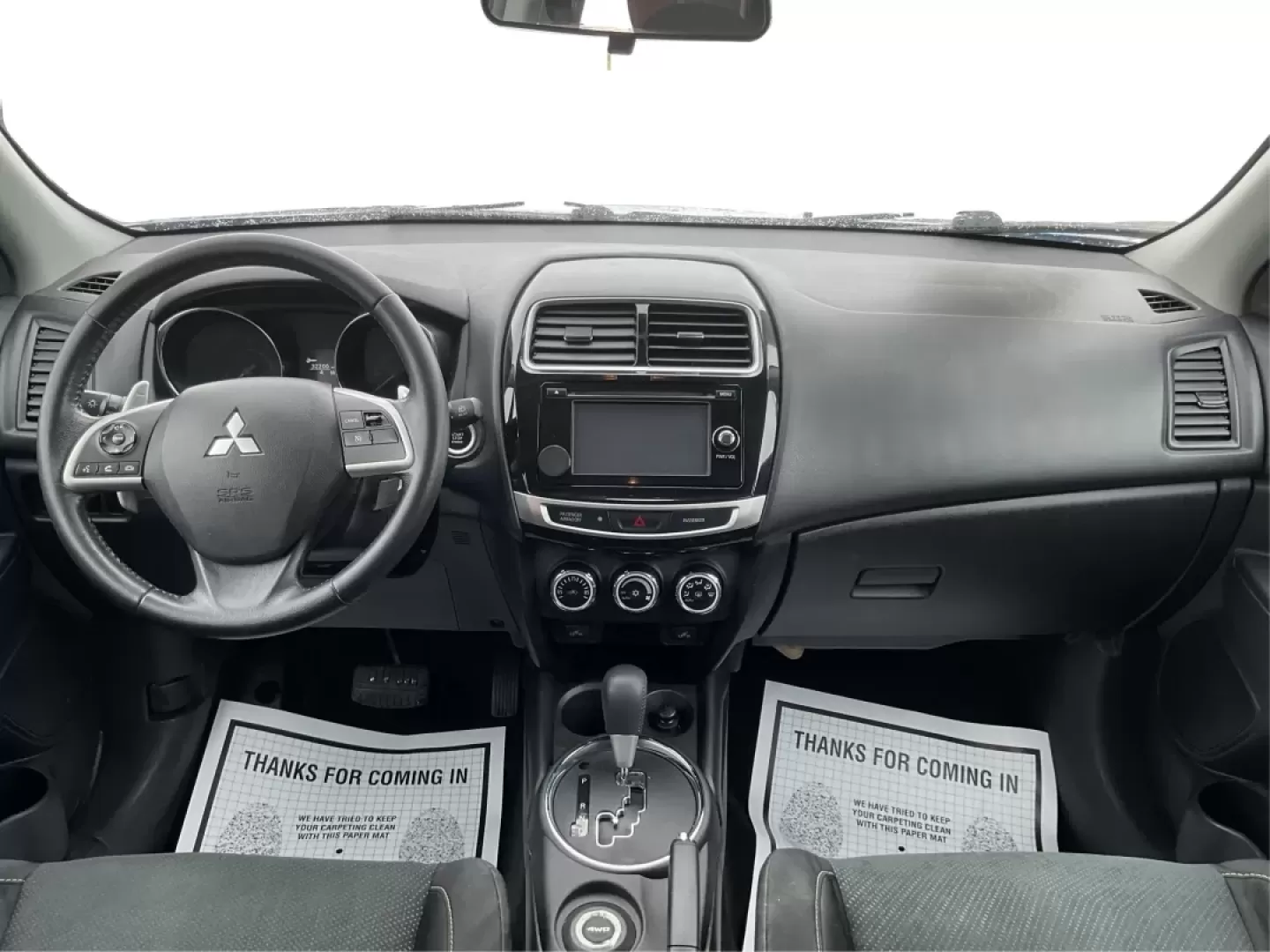 2015 Mitsubishi Outlander SE (4A4AR4AU6FE) with an 2L I-4 DOHC engine, located at 401 Woodman Dr, Riverside, OH, 45431, (937) 908-9800, 39.760899, -84.123421 - **Discover Your Next Adventure with the 2015 Mitsubishi Outlander SE at Advantage Car and Credit - Riverside!**<br /> <br /> Are you ready to elevate your family outings or weekend getaways? The 2015 Mitsubishi Outlander SE is the perfect companion for those who crave versatility and comfort. Design - Photo#17