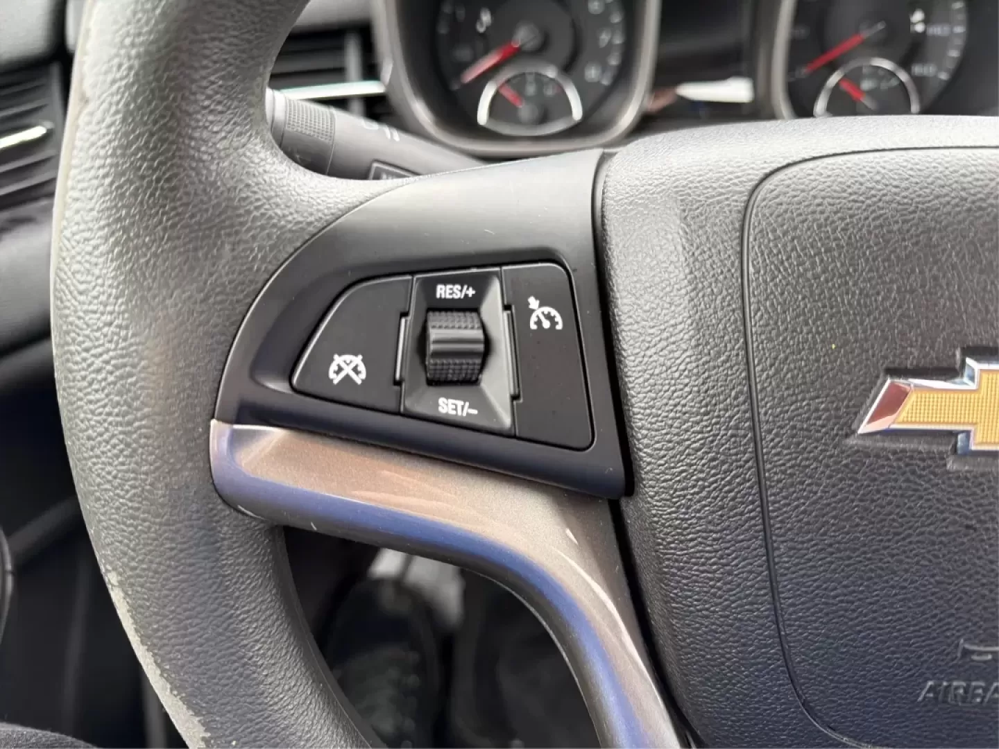 2015 Chevrolet Malibu 1LT (1G11C5SL8FF) with an ECOTEC 2.5L I-4 gasoline direct injection engine, located at 4508 South Dixie Dr, Moraine, OH, 45439, (937) 908-9800, 39.689976, -84.218452 - Need a dependable sedan for the daily commute down I75, school drop-offs near West Carrollton, or quick errands along South Dixie Drive-without the stress of traditional bank hurdles? This 2015 Chevrolet Malibu 1LT is a smart, comfortable choice for real life in the Dayton area, offering efficient p - Photo#16