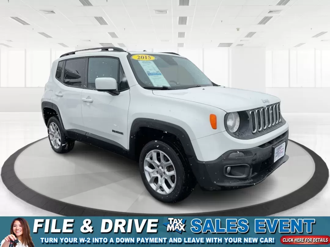 2015 Jeep Renegade Latitude (ZACCJBBT4FP) with an 2.4L L4 engine, 6-Speed Manual transmission, located at 1230 East Main St, Xenia, OH, 45385, (937) 908-9800, 39.688026, -83.910172 - Ready for a life that doesn't stop when the pavement ends? This 2015 Jeep Renegade Latitude 4WD in Alpine White is built for the Xenia lifestyle-weekday commutes down US-35, quick runs to grocery stores near downtown, and spontaneous weekend getaways to Caesar Creek State Park or John Bryan State Pa - Photo#0