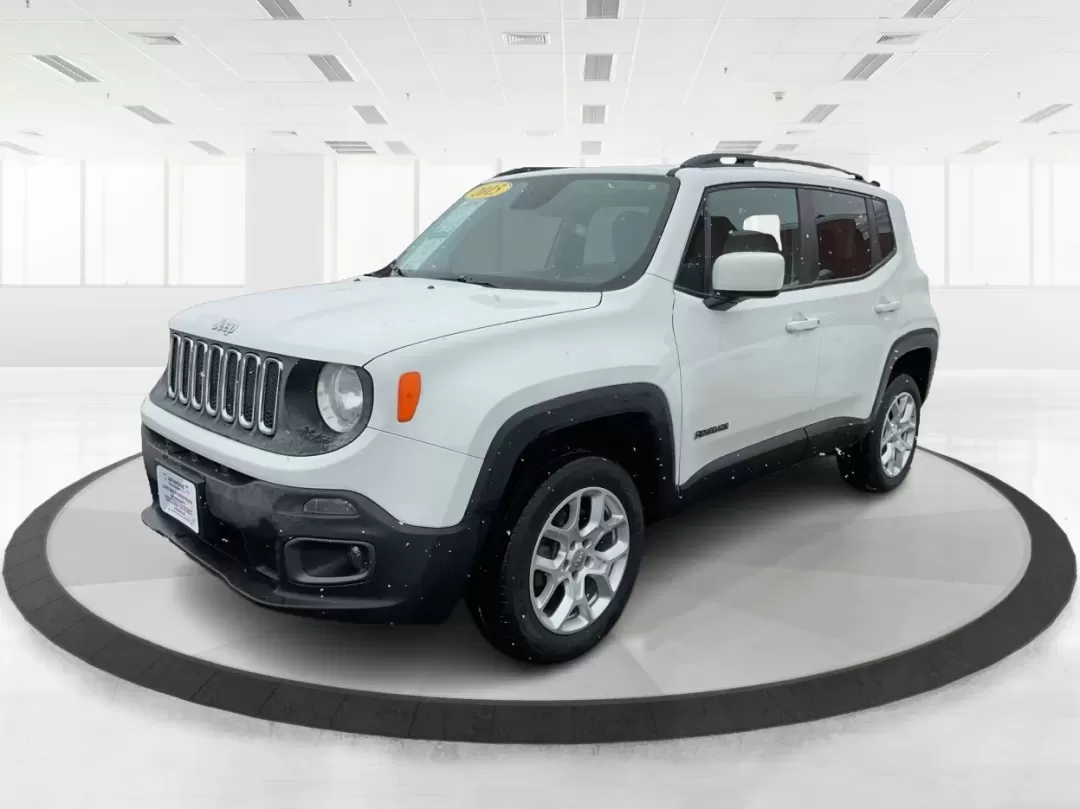 2015 Jeep Renegade Latitude (ZACCJBBT4FP) with an 2.4L L4 engine, 6-Speed Manual transmission, located at 1230 East Main St, Xenia, OH, 45385, (937) 908-9800, 39.688026, -83.910172 - Ready for a life that doesn't stop when the pavement ends? This 2015 Jeep Renegade Latitude 4WD in Alpine White is built for the Xenia lifestyle-weekday commutes down US-35, quick runs to grocery stores near downtown, and spontaneous weekend getaways to Caesar Creek State Park or John Bryan State Pa - Photo#8