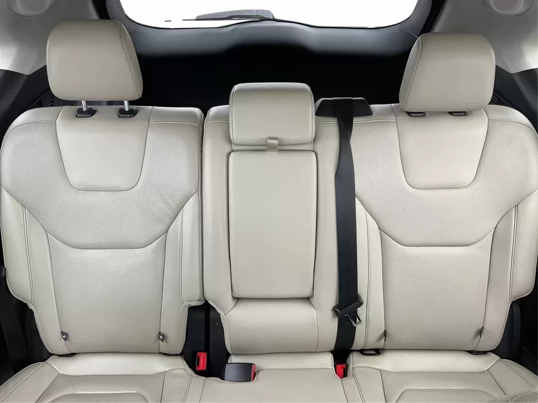 2016 Ford Edge Titanium (2FMPK4K99GB) with an 2.0L L4 DOHC 16V engine, 6A transmission, located at 401 Woodman Dr, Riverside, OH, 45431, (937) 908-9800, 39.760899, -84.123421 - Picture your next weekend getaway: the family loaded up, playlists ready, and plenty of room for bags, snacks, and sports gear-while you cruise comfortably from Riverside to a Wright-Patterson day trip or an evening out near The Greene. This **2016 Ford Edge Titanium** is the kind of SUV that fits r - Photo#14