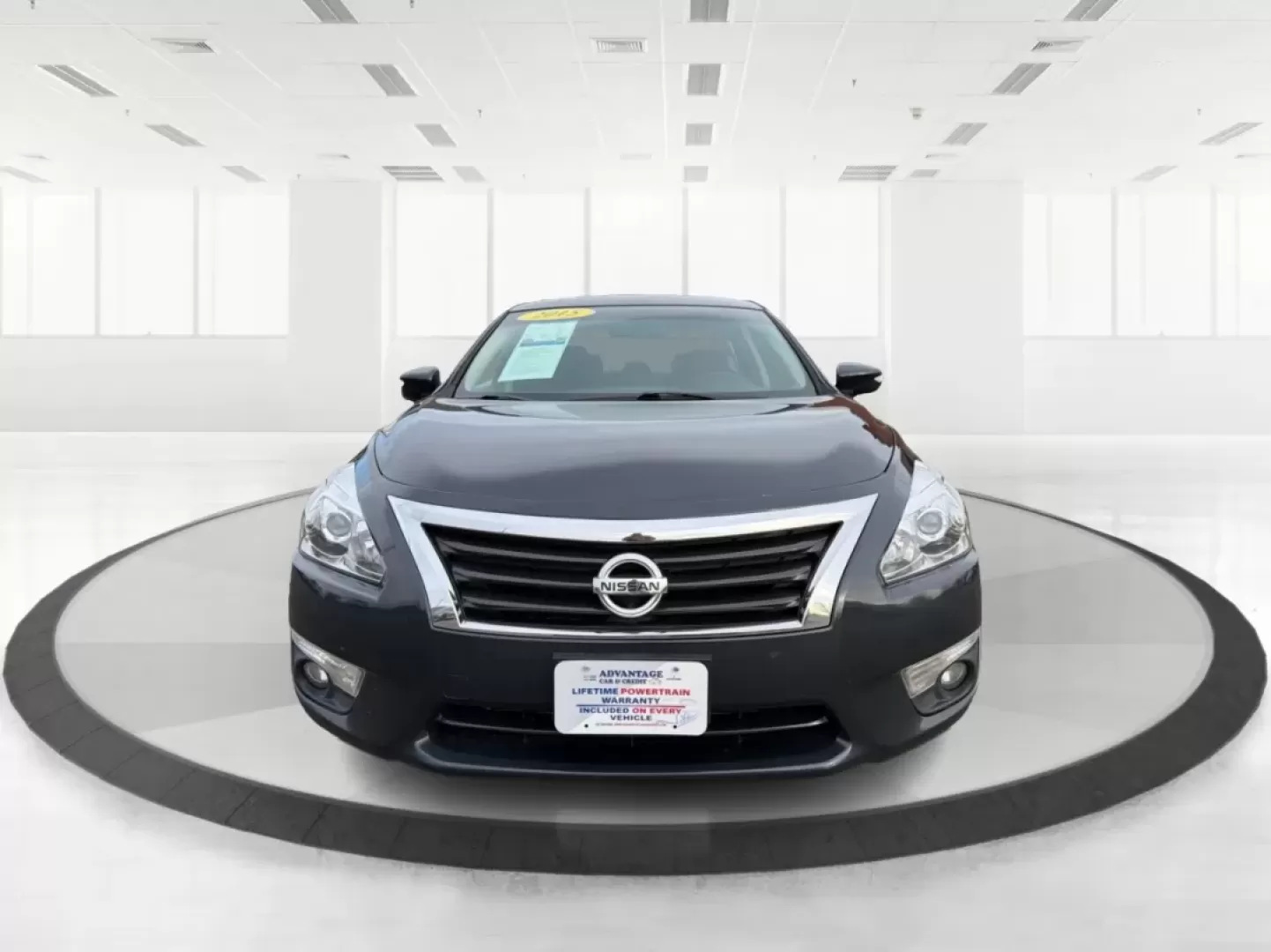 2015 Nissan Altima 2.5 SL (1N4AL3AP4FC) with an 2.5L I-4 DOHC engine, Continuously Variable Transmission transmission, located at 401 Woodman Dr, Riverside, OH, 45431, (937) 908-9800, 39.760899, -84.123421 - Picture your next week going smoother: a comfortable sedan for the daily drive down I-675, an easy run to The Greene for errands, and a relaxed weekend cruise along the river near Eastwood MetroPark-all without stretching your budget. This 2015 Nissan Altima 2.5 SL in Storm is a smart fit for commut - Photo#7