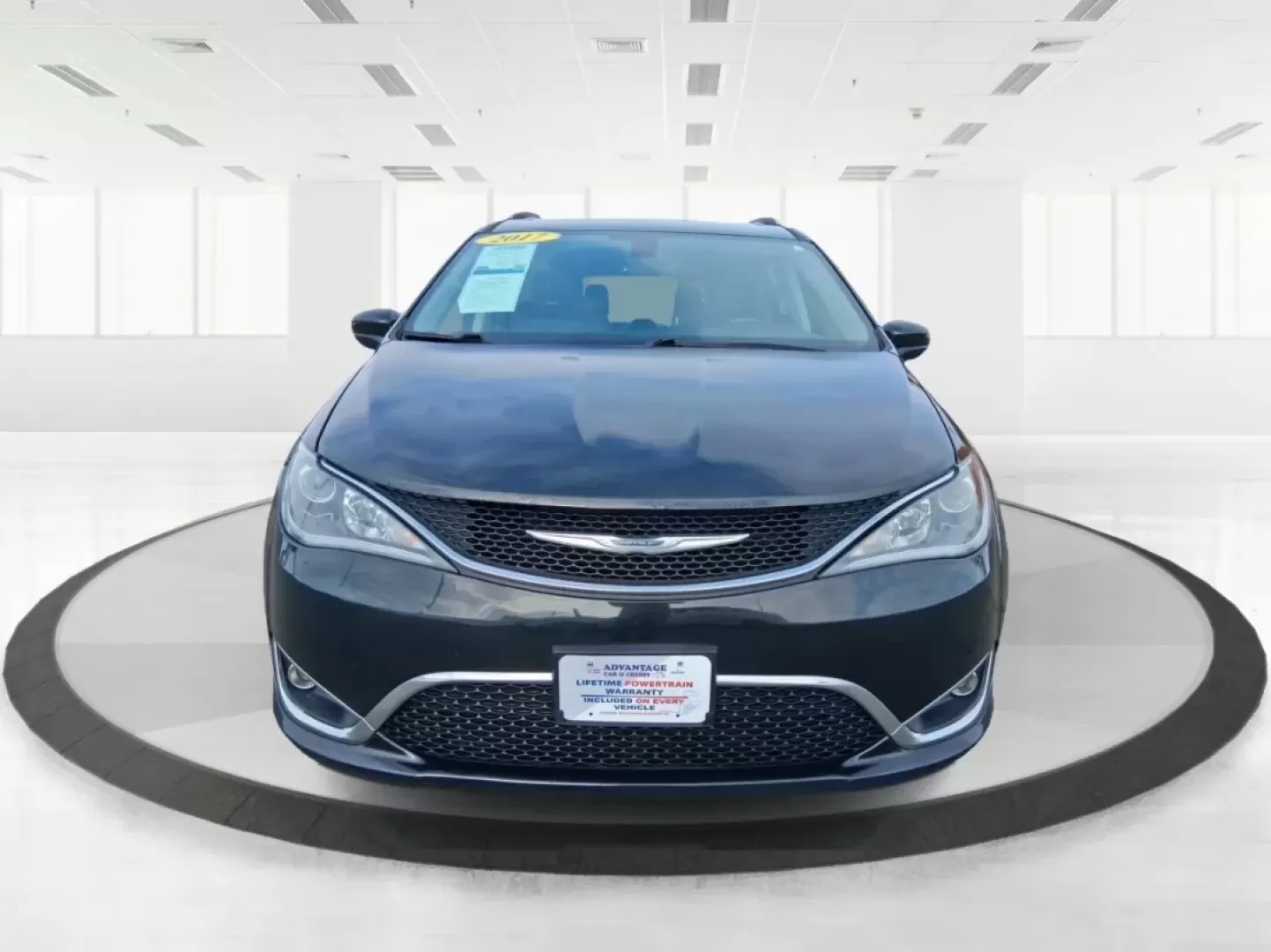 2017 Chrysler Pacifica Touring-L Plus (2C4RC1EG7HR) with an Pentastar 3.6L V-6 DOHC engine, 9A transmission, located at 1951 S Dayton Lakeview Rd., New Carlisle, OH, 45344, (937) 908-9800, 39.890999, -84.050255 - Load up the kids, the gear, and the playlist-this 2017 Chrysler Pacifica Touring-L Plus is built for real life in New Carlisle, from school drop-offs and long commutes to weekend trips out toward Buck Creek State Park. If you've been hunting for a comfortable, family-ready passenger van with premium - Photo#6