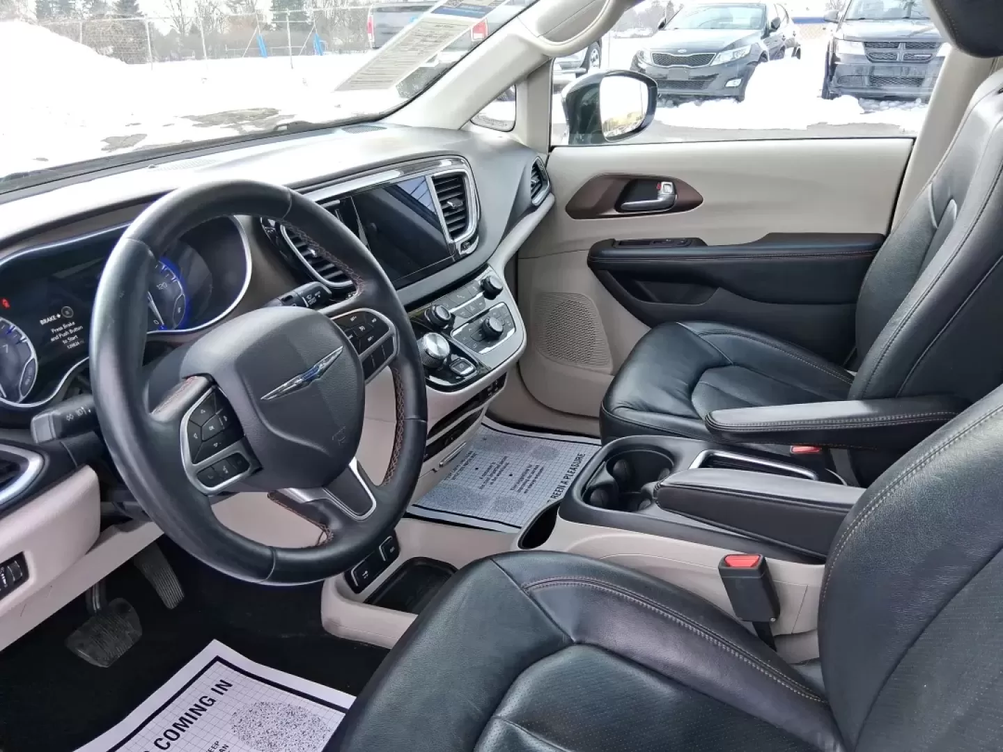 2017 Chrysler Pacifica Touring-L Plus (2C4RC1EG7HR) with an Pentastar 3.6L V-6 DOHC engine, 9A transmission, located at 1951 S Dayton Lakeview Rd., New Carlisle, OH, 45344, (937) 908-9800, 39.890999, -84.050255 - Load up the kids, the gear, and the playlist-this 2017 Chrysler Pacifica Touring-L Plus is built for real life in New Carlisle, from school drop-offs and long commutes to weekend trips out toward Buck Creek State Park. If you've been hunting for a comfortable, family-ready passenger van with premium - Photo#8