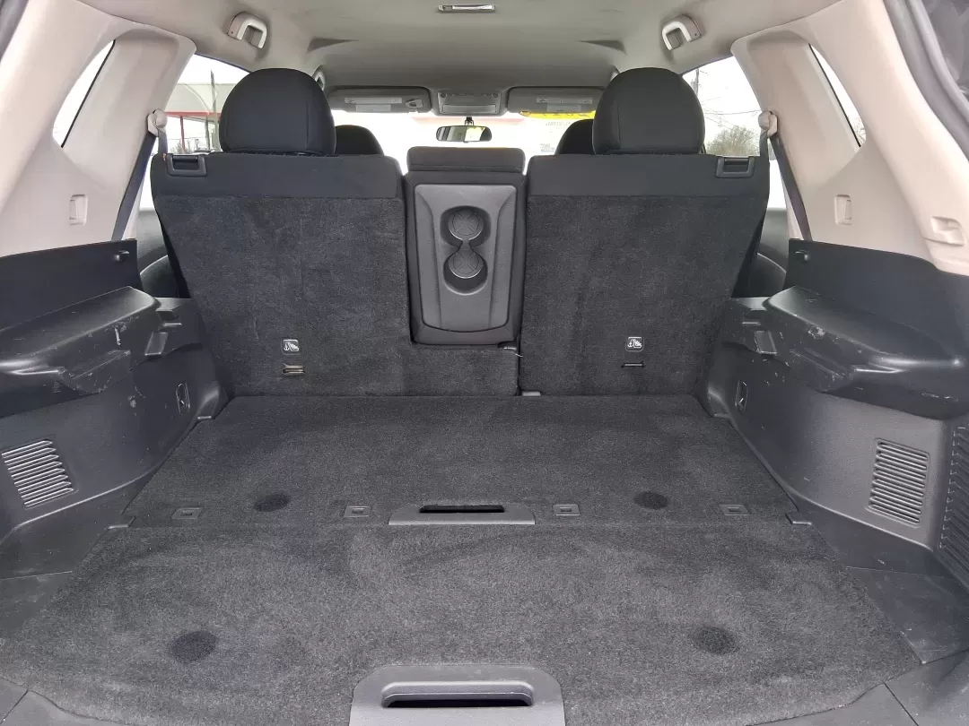 2017 Nissan Rogue SV (5N1AT2MV9HC) with an 2.5L I-4 DOHC engine, CVT transmission, located at 880 E. National Road, Vandalia, OH, 45377, (937) 908-9800, 39.891918, -84.183594 - Weekend road trips to MetroParks, daily commutes down I75, and grocery runs around the Dayton area all feel easier in a compact SUV that's comfortable, confident in bad weather, and flexible for real life. This 2017 Nissan Rogue SV in Gun Metallic is built for busy schedules and spontaneous getaways - Photo#12