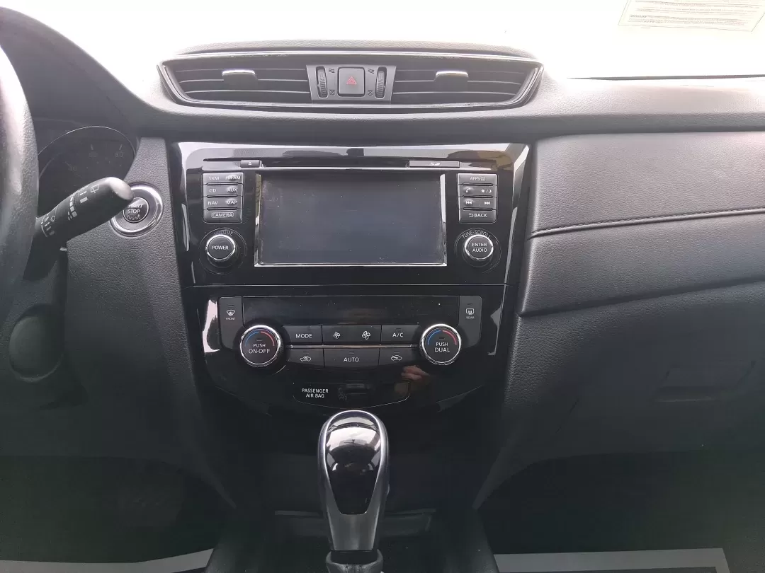 2017 Nissan Rogue SV (5N1AT2MV9HC) with an 2.5L I-4 DOHC engine, CVT transmission, located at 880 E. National Road, Vandalia, OH, 45377, (937) 908-9800, 39.891918, -84.183594 - Weekend road trips to MetroParks, daily commutes down I75, and grocery runs around the Dayton area all feel easier in a compact SUV that's comfortable, confident in bad weather, and flexible for real life. This 2017 Nissan Rogue SV in Gun Metallic is built for busy schedules and spontaneous getaways - Photo#13