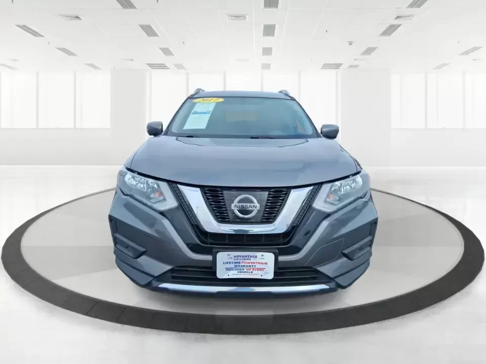 2017 Nissan Rogue SV (5N1AT2MV9HC) with an 2.5L I-4 DOHC engine, CVT transmission, located at 1184 Kauffman Ave, Fairborn, OH, 45324, (937) 908-9800, 39.807072, -84.030914 - Weekend road trips to MetroParks, daily commutes down I75, and grocery runs around the Dayton area all feel easier in a compact SUV that's comfortable, confident in bad weather, and flexible for real life. This 2017 Nissan Rogue SV in Gun Metallic is built for busy schedules and spontaneous getaways - Photo#7