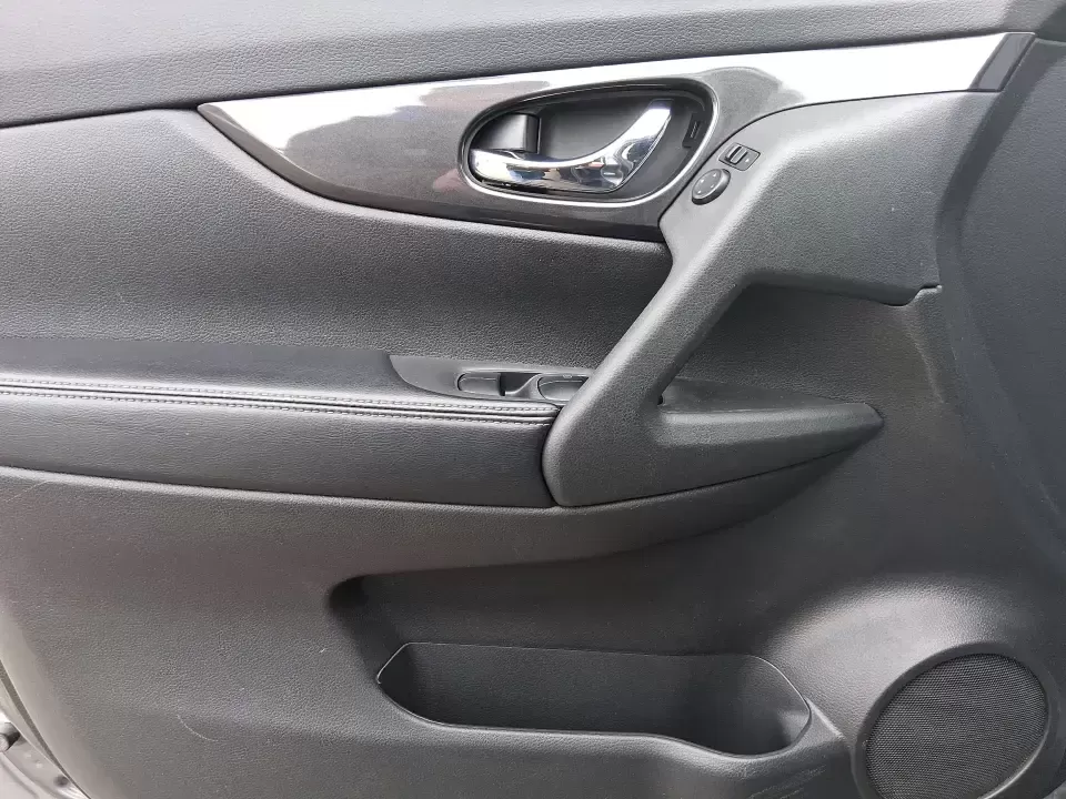 2017 Nissan Rogue SV (5N1AT2MV9HC) with an 2.5L I-4 DOHC engine, CVT transmission, located at 1184 Kauffman Ave, Fairborn, OH, 45324, (937) 908-9800, 39.807072, -84.030914 - Weekend road trips to MetroParks, daily commutes down I75, and grocery runs around the Dayton area all feel easier in a compact SUV that's comfortable, confident in bad weather, and flexible for real life. This 2017 Nissan Rogue SV in Gun Metallic is built for busy schedules and spontaneous getaways - Photo#18