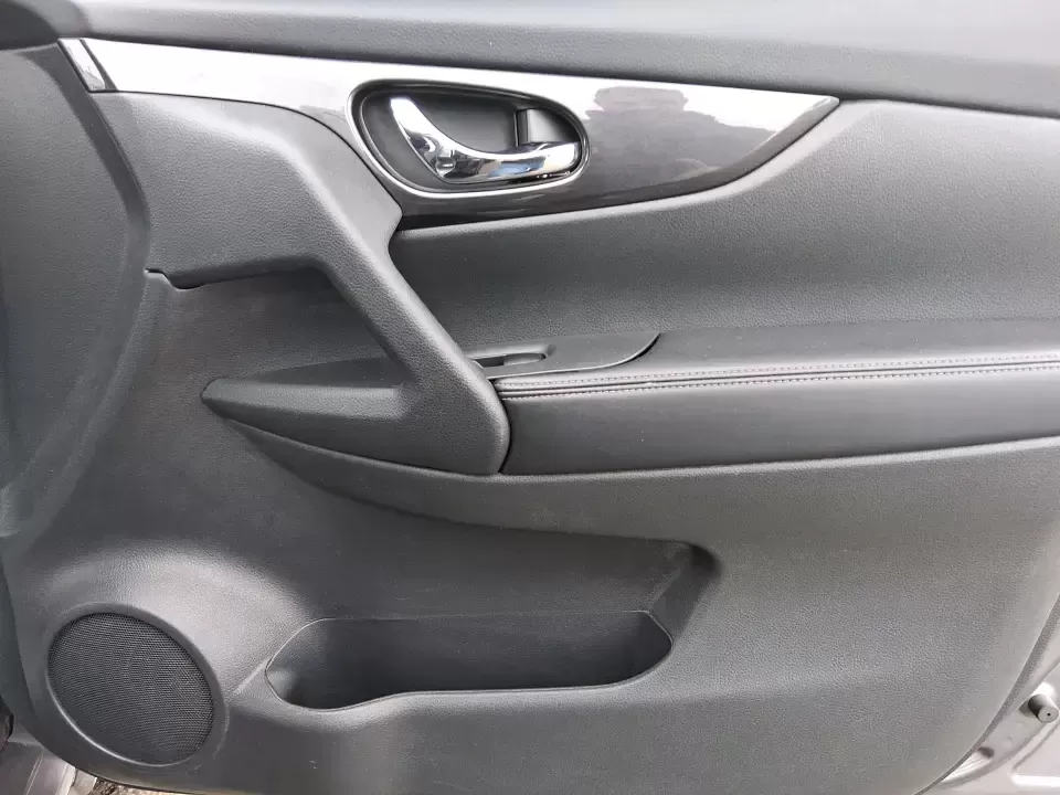 2017 Nissan Rogue SV (5N1AT2MV9HC) with an 2.5L I-4 DOHC engine, CVT transmission, located at 1184 Kauffman Ave, Fairborn, OH, 45324, (937) 908-9800, 39.807072, -84.030914 - Weekend road trips to MetroParks, daily commutes down I75, and grocery runs around the Dayton area all feel easier in a compact SUV that's comfortable, confident in bad weather, and flexible for real life. This 2017 Nissan Rogue SV in Gun Metallic is built for busy schedules and spontaneous getaways - Photo#19