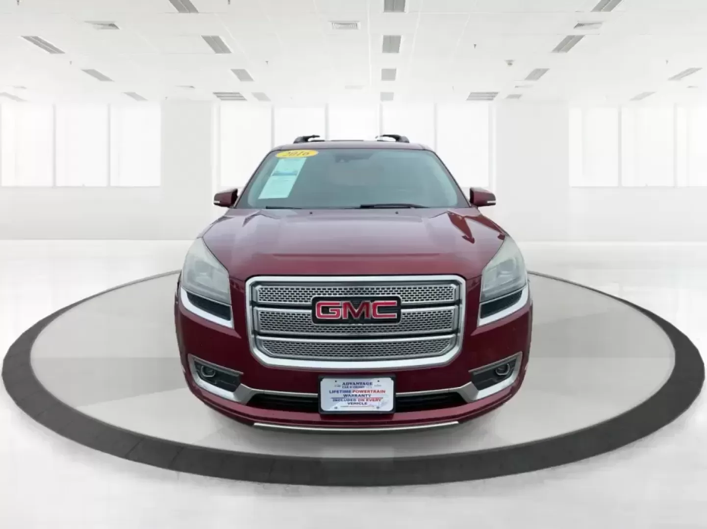 2016 GMC Acadia Denali (1GKKRTKD1GJ) with an 3.6L V-6 gasoline direct injection engine, 6-Speed Automatic transmission, located at 880 E. National Road, Vandalia, OH, 45377, (937) 908-9800, 39.891918, -84.183594 - Road-trip ready for the whole crew and comfortable enough for the daily grind, this 2016 GMC Acadia Denali is the kind of SUV that fits real life-school drop-offs, long commutes to Dayton, weekend runs up I75, and family getaways with luggage, snacks, and everyone's gear. Finished in eye-catching Cr - Photo#5