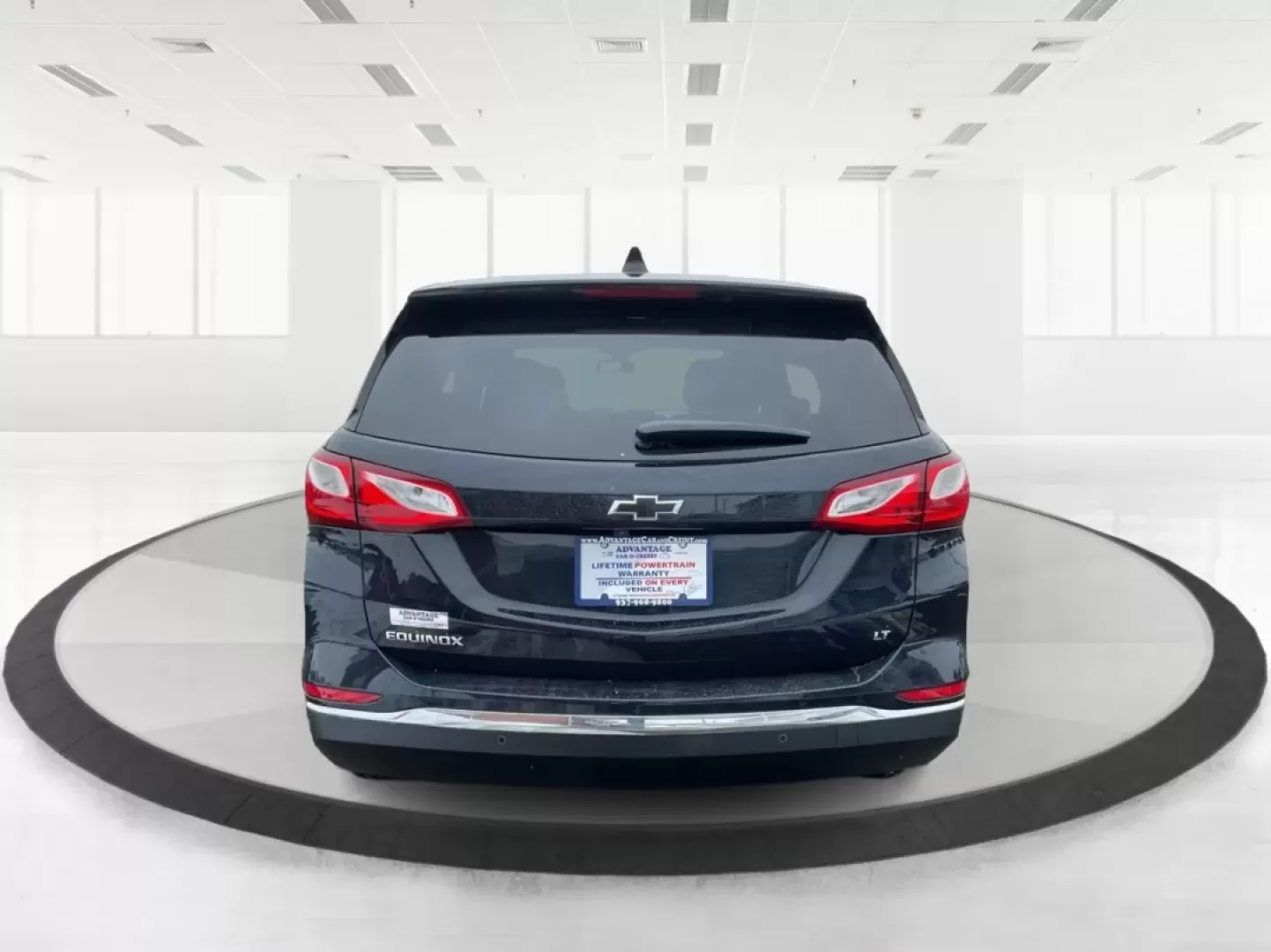 2020 Chevrolet Equinox FWD LT 1.5L Turbo (3GNAXKEV3LS) with an 1.5L I-4 gasoline direct injection engine, 6A transmission, located at 880 E. National Road, Vandalia, OH, 45377, (937) 908-9800, 39.891918, -84.183594 - Picture your next week: a smooth I75 commute, school drop-offs with room for backpacks and groceries, and an easy weekend escape to the National Museum of the U.S. Air Force-without driving something bulky or hard on fuel. This 2020 Chevrolet Equinox LT is the kind of practical, comfortable SUV that - Photo#3