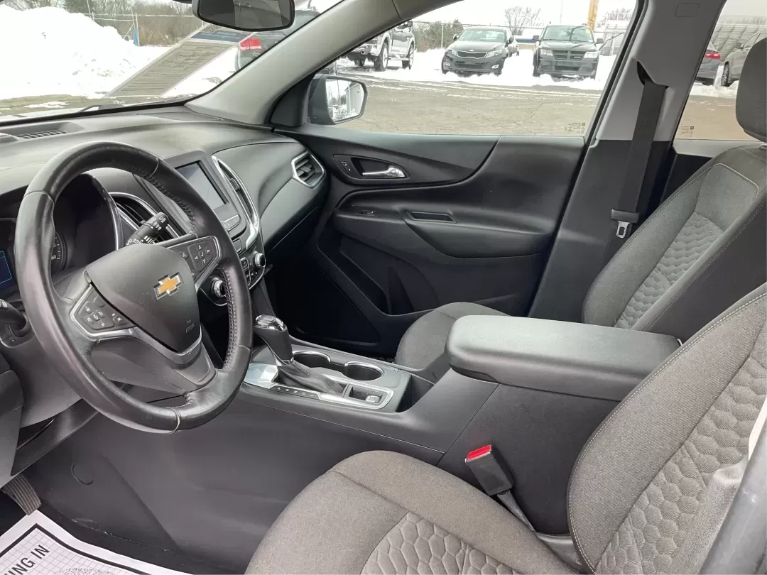 2020 Chevrolet Equinox FWD LT 1.5L Turbo (3GNAXKEV3LS) with an 1.5L I-4 gasoline direct injection engine, 6A transmission, located at 880 E. National Road, Vandalia, OH, 45377, (937) 908-9800, 39.891918, -84.183594 - Picture your next week: a smooth I75 commute, school drop-offs with room for backpacks and groceries, and an easy weekend escape to the National Museum of the U.S. Air Force-without driving something bulky or hard on fuel. This 2020 Chevrolet Equinox LT is the kind of practical, comfortable SUV that - Photo#9