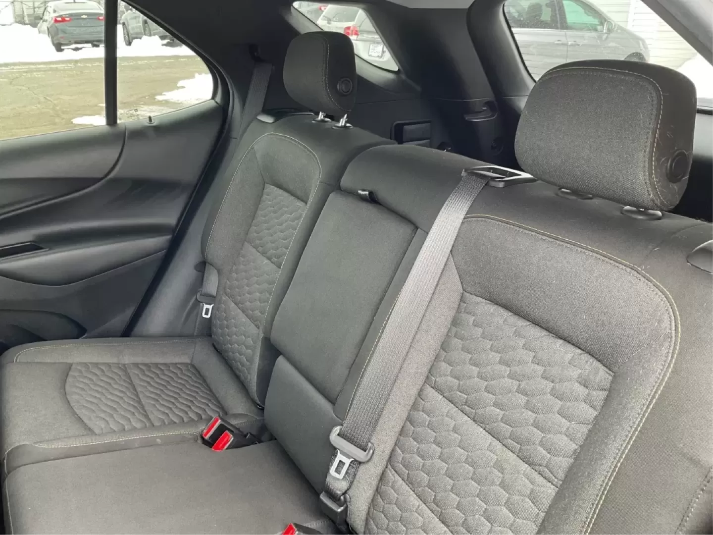 2020 Chevrolet Equinox FWD LT 1.5L Turbo (3GNAXKEV3LS) with an 1.5L I-4 gasoline direct injection engine, 6A transmission, located at 880 E. National Road, Vandalia, OH, 45377, (937) 908-9800, 39.891918, -84.183594 - Picture your next week: a smooth I75 commute, school drop-offs with room for backpacks and groceries, and an easy weekend escape to the National Museum of the U.S. Air Force-without driving something bulky or hard on fuel. This 2020 Chevrolet Equinox LT is the kind of practical, comfortable SUV that - Photo#10