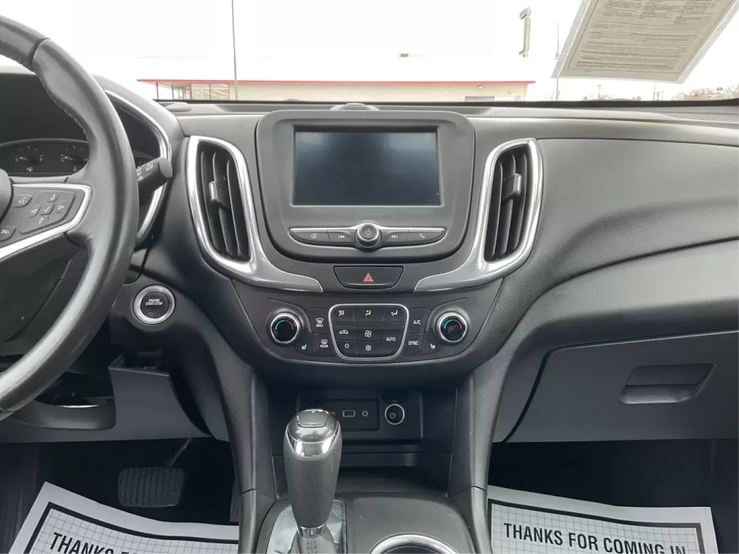 2020 Chevrolet Equinox FWD LT 1.5L Turbo (3GNAXKEV3LS) with an 1.5L I-4 gasoline direct injection engine, 6A transmission, located at 880 E. National Road, Vandalia, OH, 45377, (937) 908-9800, 39.891918, -84.183594 - Picture your next week: a smooth I75 commute, school drop-offs with room for backpacks and groceries, and an easy weekend escape to the National Museum of the U.S. Air Force-without driving something bulky or hard on fuel. This 2020 Chevrolet Equinox LT is the kind of practical, comfortable SUV that - Photo#13