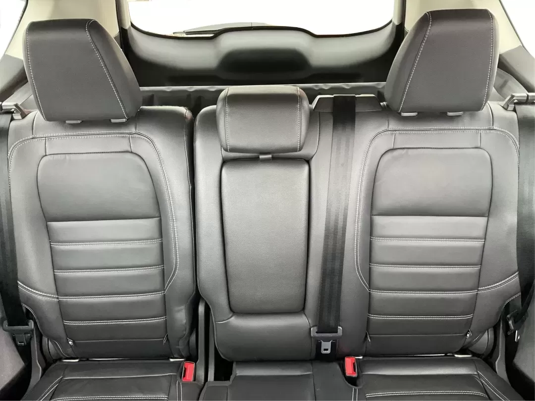 2018 Ford Escape Titanium (1FMCU9J97JU) with an EcoBoost 2L I-4 gasoline direct injection engine, located at 1099 N County Rd 25A , Troy, OH, 45373, (937) 908-9800, 40.057079, -84.212883 - 2018 Ford Escape Titanium - Photo#14