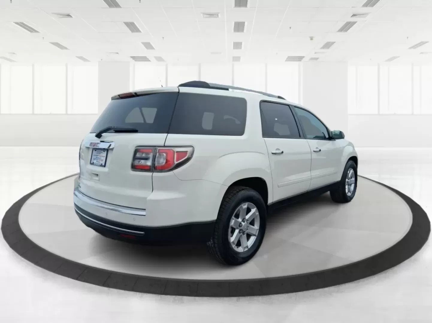 2015 GMC Acadia SLE-1 (1GKKRNED4FJ) with an 3.6L V-6 gasoline direct injection engine, 6-Speed Automatic transmission, located at 1184 Kauffman Ave, Fairborn, OH, 45324, (937) 908-9800, 39.807072, -84.030914 - If your week is a mix of school drop-offs, Wright-Patterson AFB commutes, and weekend getaways to Yellow Springs, this 2015 GMC Acadia SLE-1 is the kind of SUV that fits real life-roomy for passengers, practical for cargo, and comfortable enough for long stretches on I-675 or US-35.<br /> <br /> Ava - Photo#2
