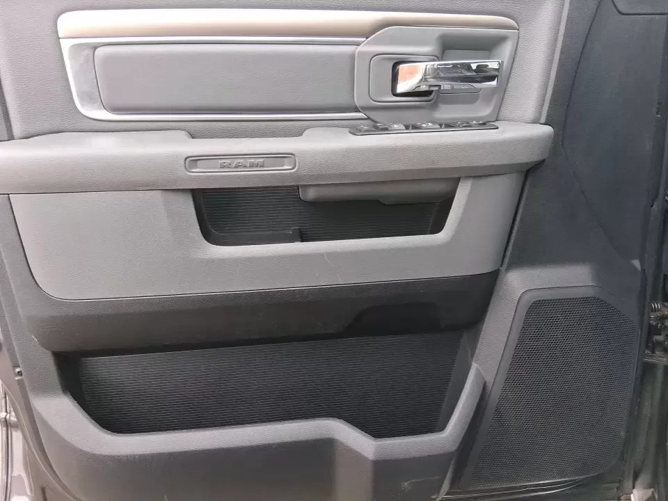 2016 Ram 1500 Big Horn (3C6RR7LT8GG) with an 5.7L V8 OHV 16V engine, 6A transmission, located at 1230 East Main St, Xenia, OH, 45385, (937) 908-9800, 39.688026, -83.910172 - Picture your next Saturday: you've got the boat hitched up, the cooler packed, and the whole crew riding comfortably to Caesar Creek-then Monday morning it's back to the commute with confidence in any Ohio weather. This 2016 Ram 1500 Big Horn Crew Cab 4WD is built for real life in Moraine: hauling, - Photo#18