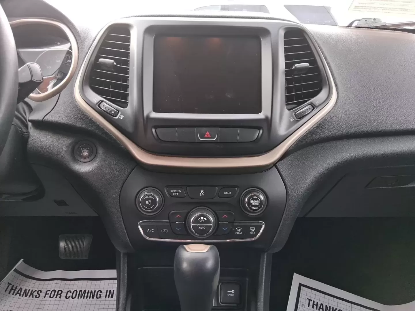 2014 Jeep Cherokee Limited (1C4PJLDB5EW) with an 2.4L L4 DOHC 16V engine, 9-Speed Automatic transmission, located at 401 Woodman Dr, Riverside, OH, 45431, (937) 908-9800, 39.760899, -84.123421 - Picture your next Ohio weekend: loading up the cooler, pointing the hood toward Eastwood MetroPark, and cruising I-675 or US35 with room for friends, gear, and comfort. This 2014 Jeep Cherokee Limited is the kind of crossover that fits real life in Riverside-school runs, long commutes to Wright-Patt - Photo#13