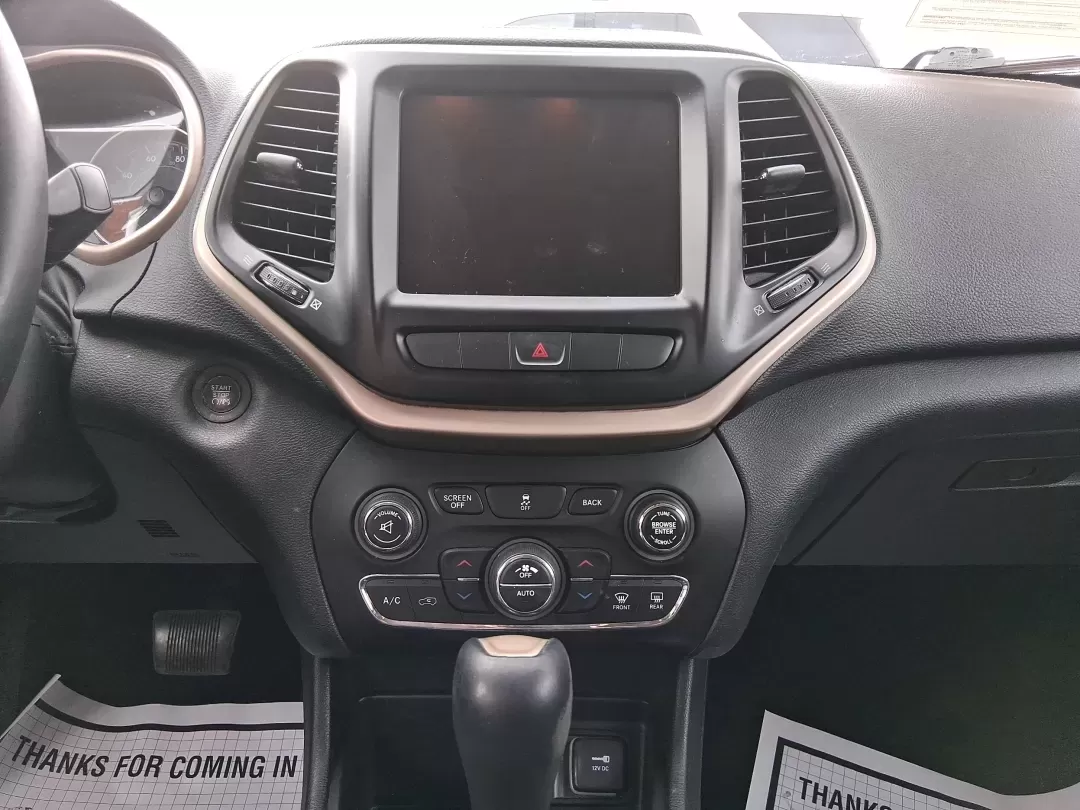 2014 Jeep Cherokee Limited (1C4PJLDB5EW) with an 2.4L L4 DOHC 16V engine, 9-Speed Automatic transmission, located at 401 Woodman Dr, Riverside, OH, 45431, (937) 908-9800, 39.760899, -84.123421 - Picture your next Ohio weekend: loading up the cooler, pointing the hood toward Eastwood MetroPark, and cruising I-675 or US35 with room for friends, gear, and comfort. This 2014 Jeep Cherokee Limited is the kind of crossover that fits real life in Riverside-school runs, long commutes to Wright-Patt - Photo#13