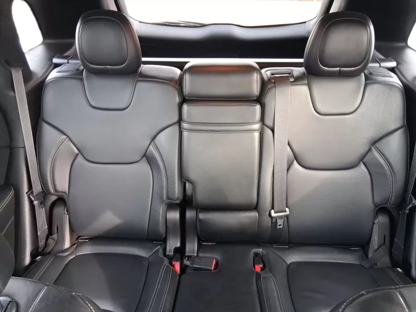 2014 Jeep Cherokee Limited (1C4PJLDB5EW) with an 2.4L L4 DOHC 16V engine, 9-Speed Automatic transmission, located at 401 Woodman Dr, Riverside, OH, 45431, (937) 908-9800, 39.760899, -84.123421 - Picture your next Ohio weekend: loading up the cooler, pointing the hood toward Eastwood MetroPark, and cruising I-675 or US35 with room for friends, gear, and comfort. This 2014 Jeep Cherokee Limited is the kind of crossover that fits real life in Riverside-school runs, long commutes to Wright-Patt - Photo#14