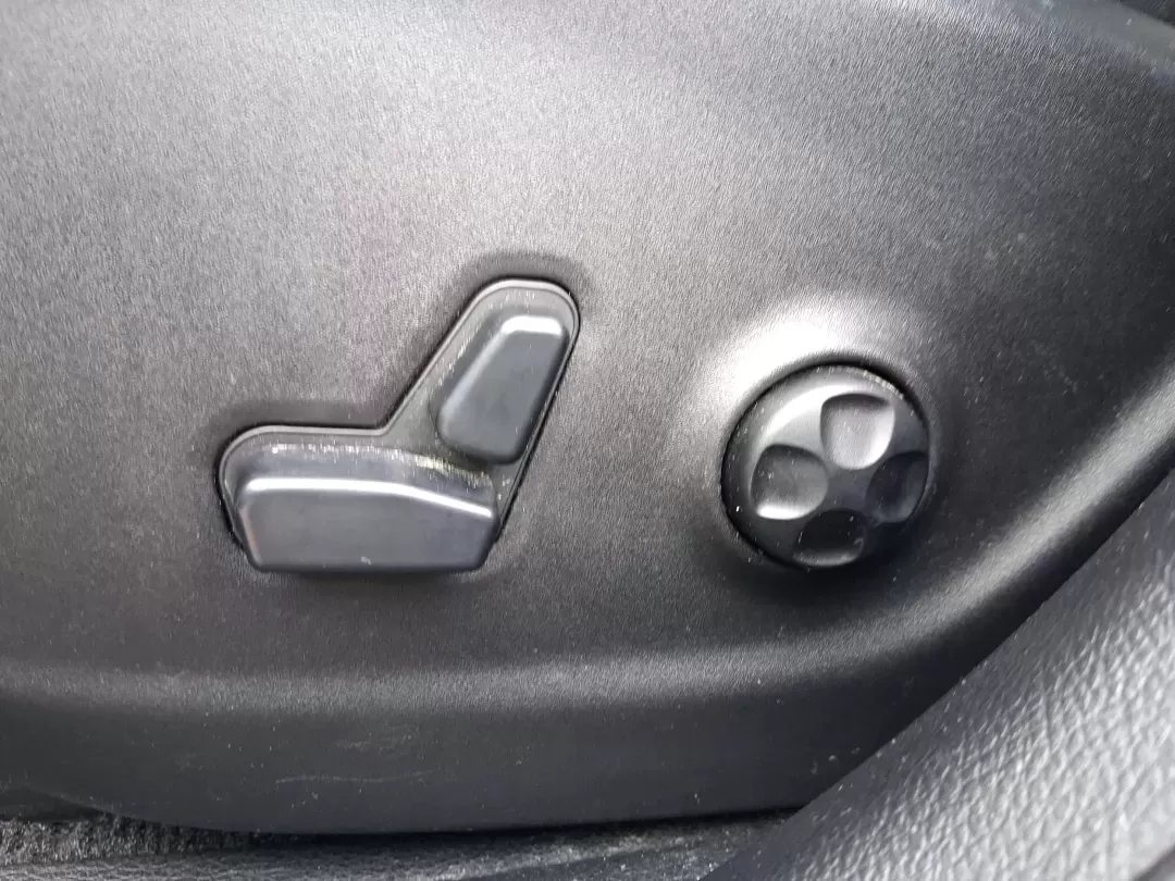 2014 Jeep Cherokee Limited (1C4PJLDB5EW) with an 2.4L L4 DOHC 16V engine, 9-Speed Automatic transmission, located at 401 Woodman Dr, Riverside, OH, 45431, (937) 908-9800, 39.760899, -84.123421 - Picture your next Ohio weekend: loading up the cooler, pointing the hood toward Eastwood MetroPark, and cruising I-675 or US35 with room for friends, gear, and comfort. This 2014 Jeep Cherokee Limited is the kind of crossover that fits real life in Riverside-school runs, long commutes to Wright-Patt - Photo#18