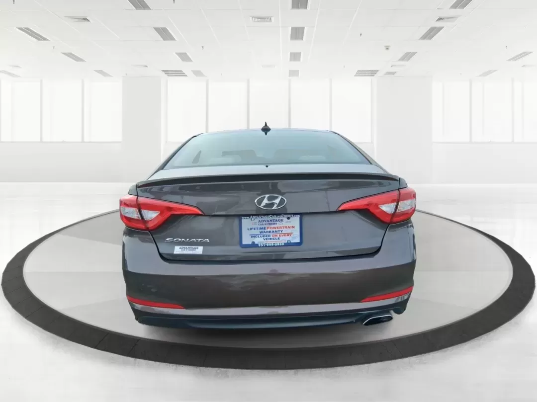 2016 Hyundai Sonata SE (5NPE24AF9GH) with an 2.4L I-4 gasoline direct injection engine, 7A transmission, located at 880 E. National Road, Vandalia, OH, 45377, (937) 908-9800, 39.891918, -84.183594 - Need a dependable daily driver that can handle the school run, the I-75 commute, and the occasional weekend getaway without draining your budget? This 2016 Hyundai Sonata SE in rich Dark Truffle is the kind of comfortable, efficient sedan that fits real life in Vandalia-easy to park, smooth on longe - Photo#3
