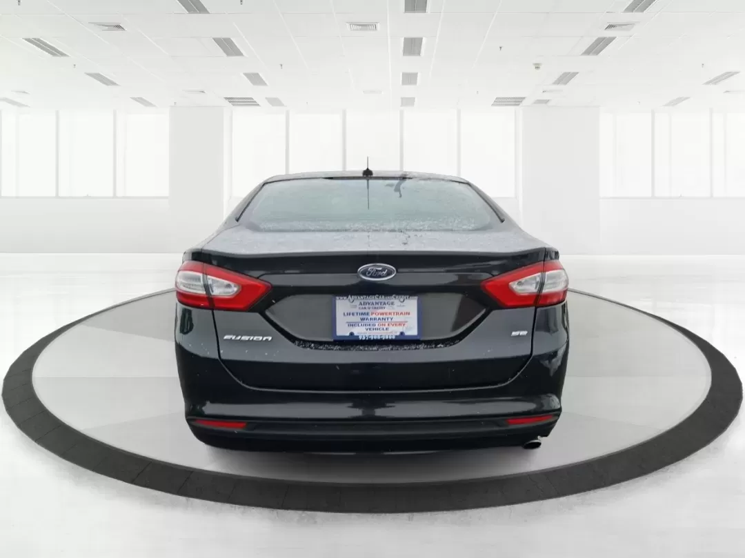 2014 Ford Fusion SE (1FA6P0H77E5) with an 2.5L L4 DOHC 16V engine, Automatic transmission, located at 880 E. National Road, Vandalia, OH, 45377, (937) 908-9800, 39.891918, -84.183594 - Need a dependable sedan for the daily commute up I75, school drop-offs around Vandalia-Butler City Schools, and comfortable weekend drives to the National Museum of the U.S. Air Force? This 2014 Ford Fusion SE is built for real life-smooth on longer stretches of E. National Road, easy to park for er - Photo#3