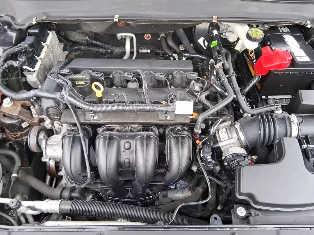 2014 Ford Fusion SE (1FA6P0H77E5) with an 2.5L L4 DOHC 16V engine, Automatic transmission, located at 880 E. National Road, Vandalia, OH, 45377, (937) 908-9800, 39.891918, -84.183594 - Need a dependable sedan for the daily commute up I75, school drop-offs around Vandalia-Butler City Schools, and comfortable weekend drives to the National Museum of the U.S. Air Force? This 2014 Ford Fusion SE is built for real life-smooth on longer stretches of E. National Road, easy to park for er - Photo#11