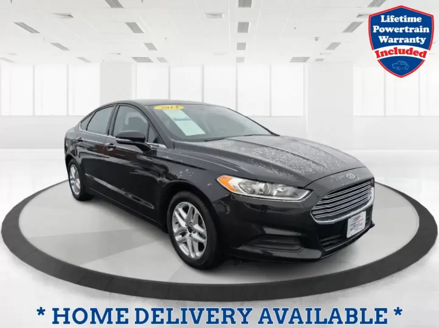 2014 Ford Fusion SE (1FA6P0H77E5) with an 2.5L L4 DOHC 16V engine, Automatic transmission, located at 1230 East Main St, Xenia, OH, 45385, (937) 908-9800, 39.688026, -83.910172 - Need a dependable sedan for the daily commute up I75, school drop-offs around Vandalia-Butler City Schools, and comfortable weekend drives to the National Museum of the U.S. Air Force? This 2014 Ford Fusion SE is built for real life-smooth on longer stretches of E. National Road, easy to park for er- Photo#0