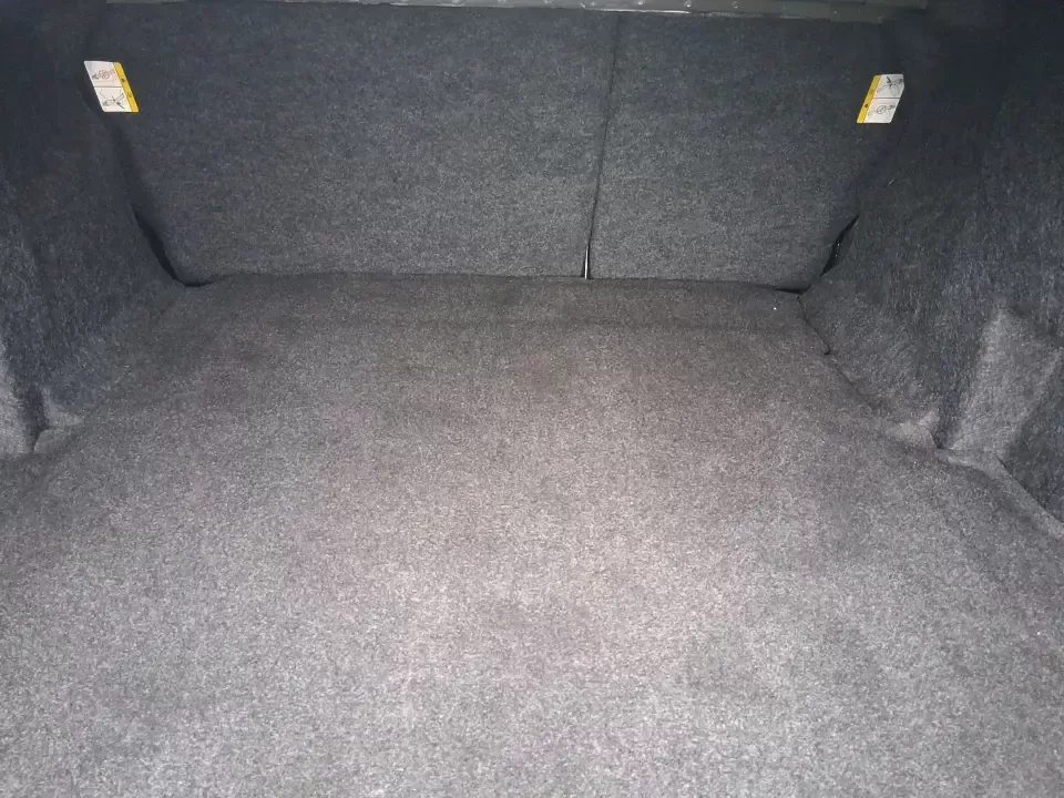 2014 Ford Fusion SE (1FA6P0H77E5) with an 2.5L L4 DOHC 16V engine, Automatic transmission, located at 1230 East Main St, Xenia, OH, 45385, (937) 908-9800, 39.688026, -83.910172 - Need a dependable sedan for the daily commute up I75, school drop-offs around Vandalia-Butler City Schools, and comfortable weekend drives to the National Museum of the U.S. Air Force? This 2014 Ford Fusion SE is built for real life-smooth on longer stretches of E. National Road, easy to park for er - Photo#13